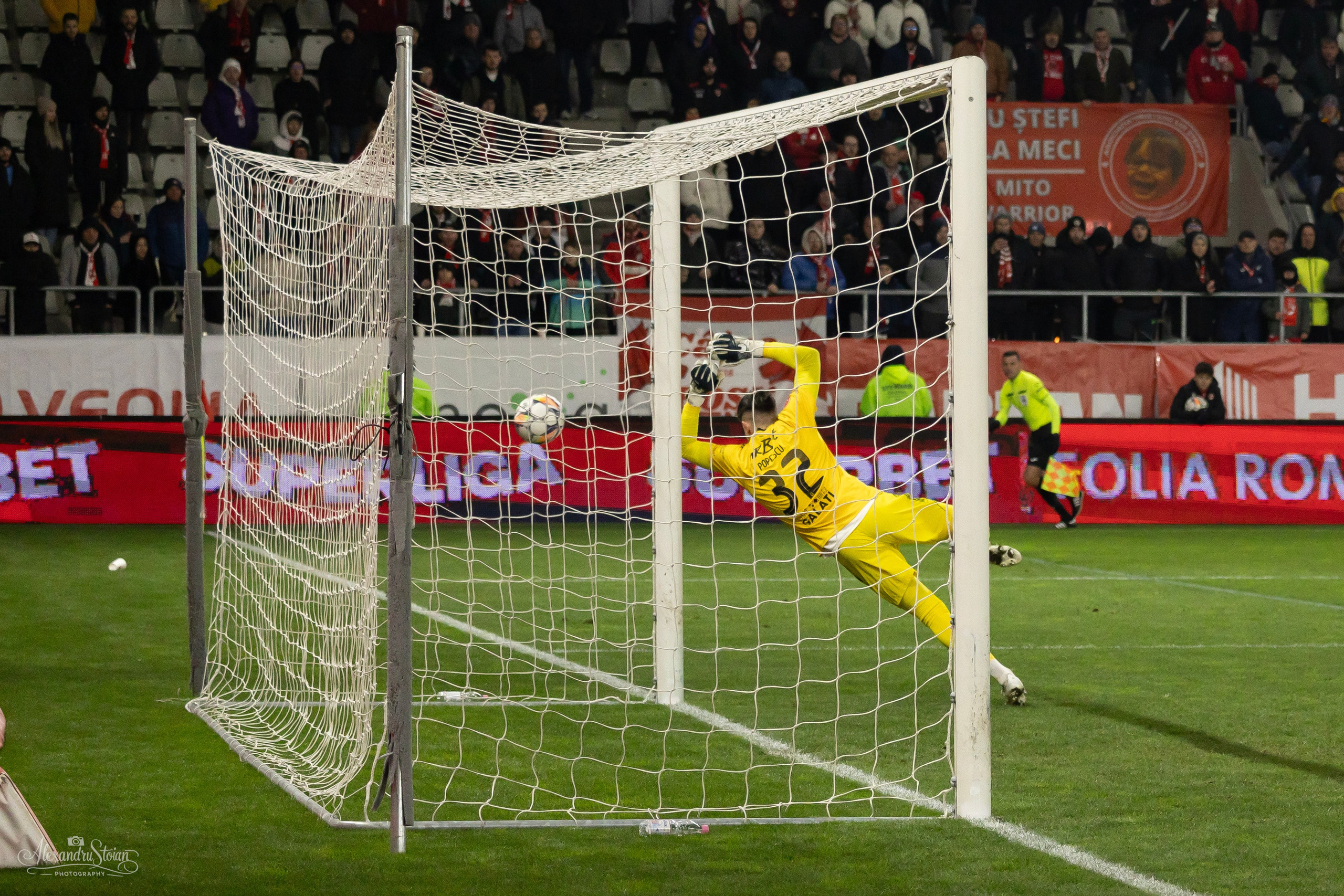 Fotbal (Colaj). Http://www.alexphoto.ro