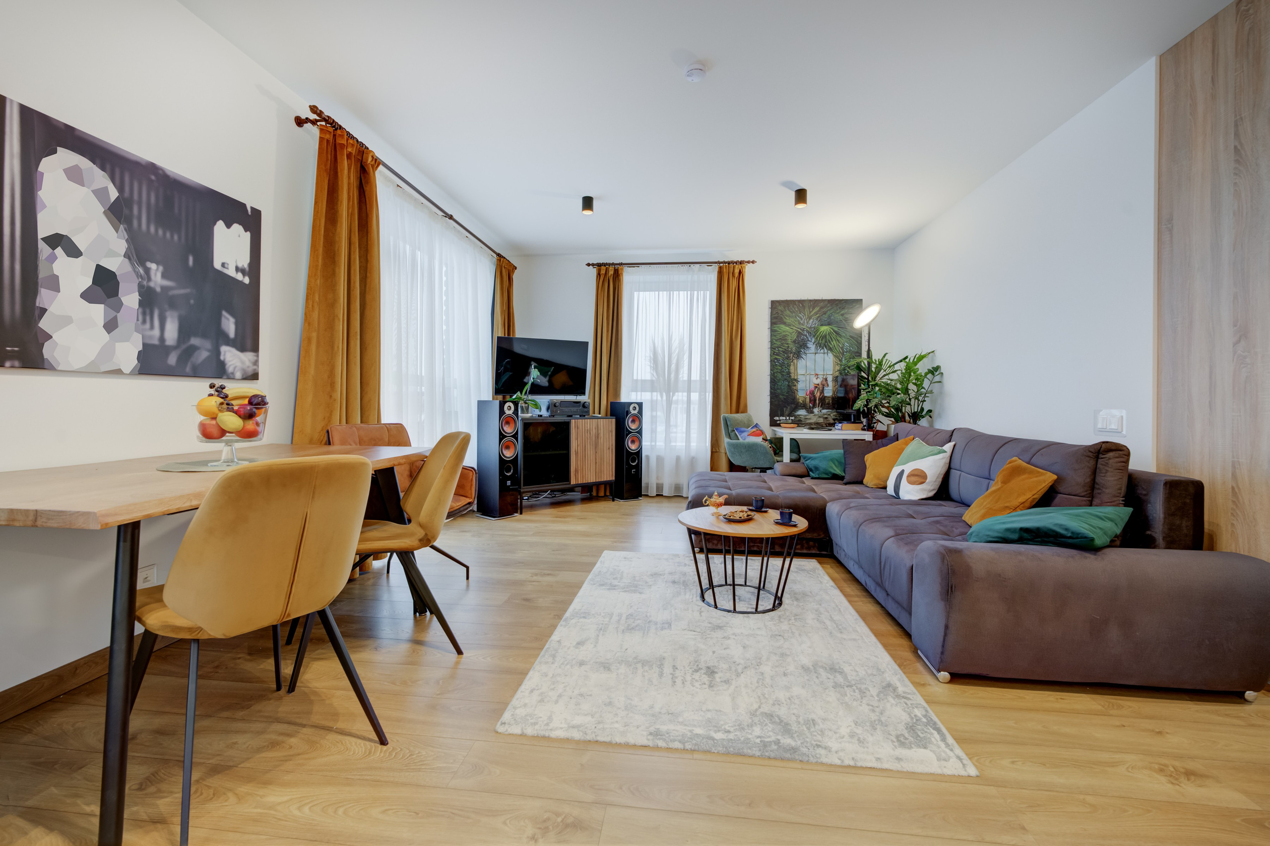 Karaliaučiaus g. 9 c, 2 k buto fotosesija. Elina Sapiega fotografė Vilniuje