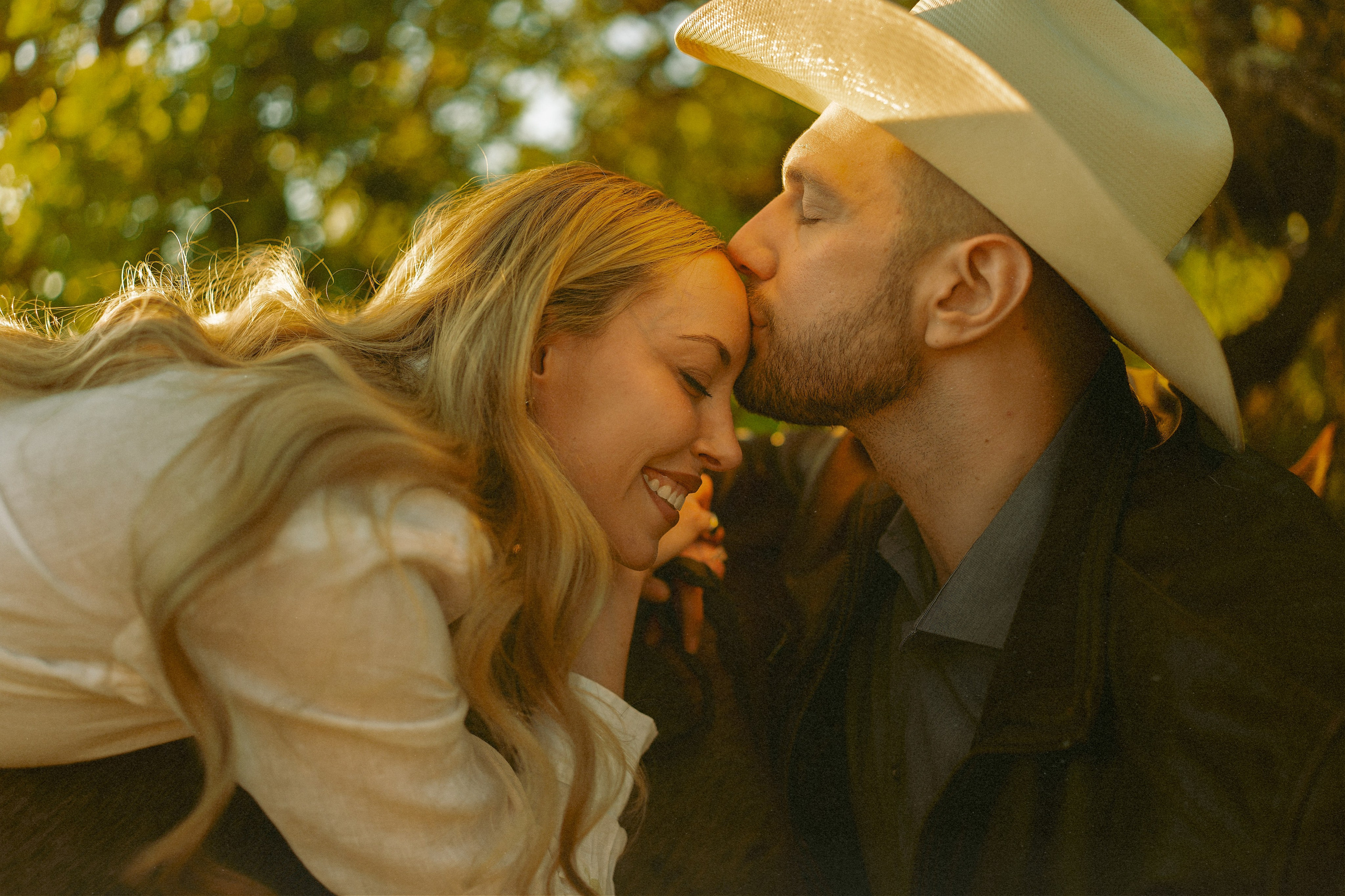 Engagement with Horses, Napa, Northern California. Wedding Photography & Videography Team in California, Los Angeles, San Francisco, San Diego and Travel