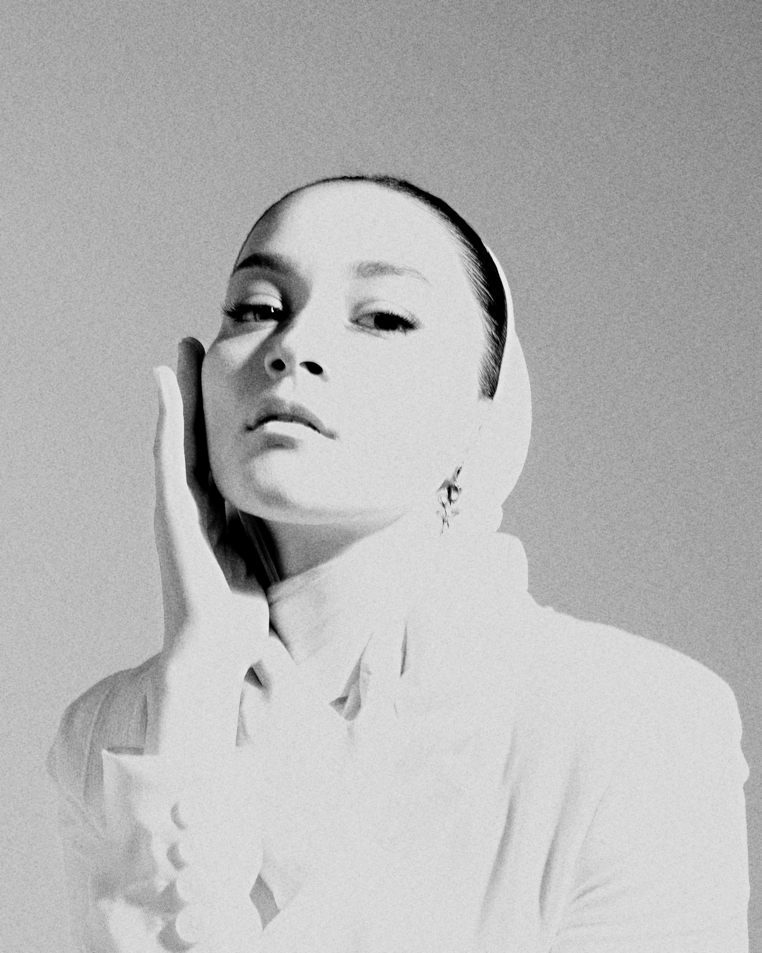 The white rose behind its own eyes. Фотограф Баку Тбилиси