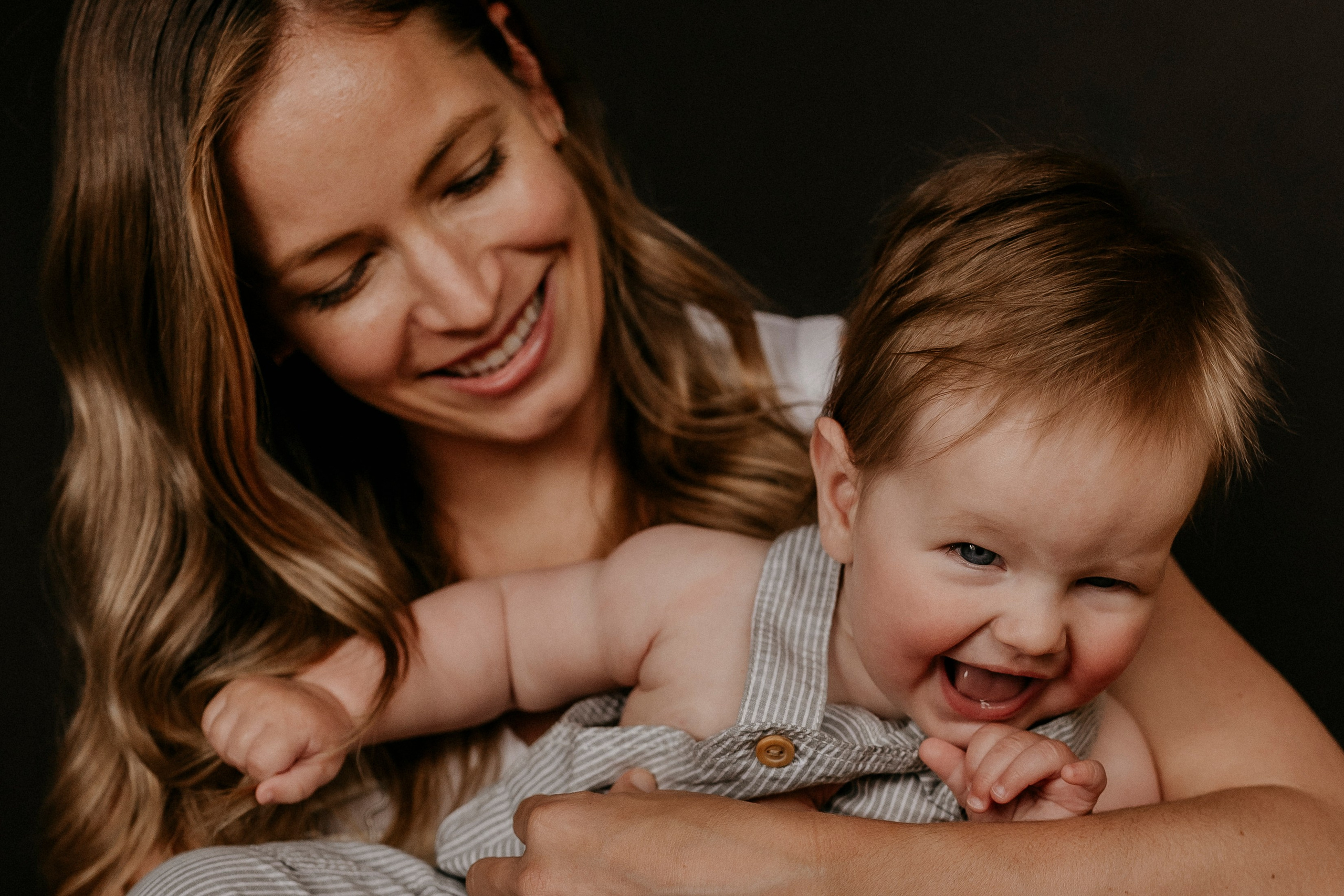 N + F. Modern maternity photographer in Long Island New York