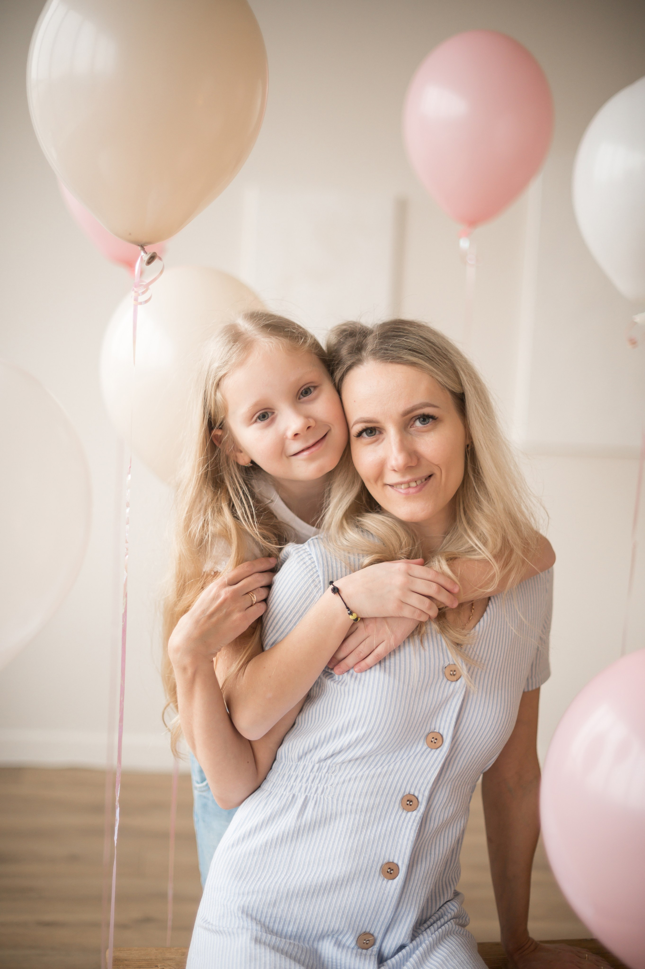 Семейная фотосессия в студии. Семейный и детский фотограф в Минске Надежда Савицкая