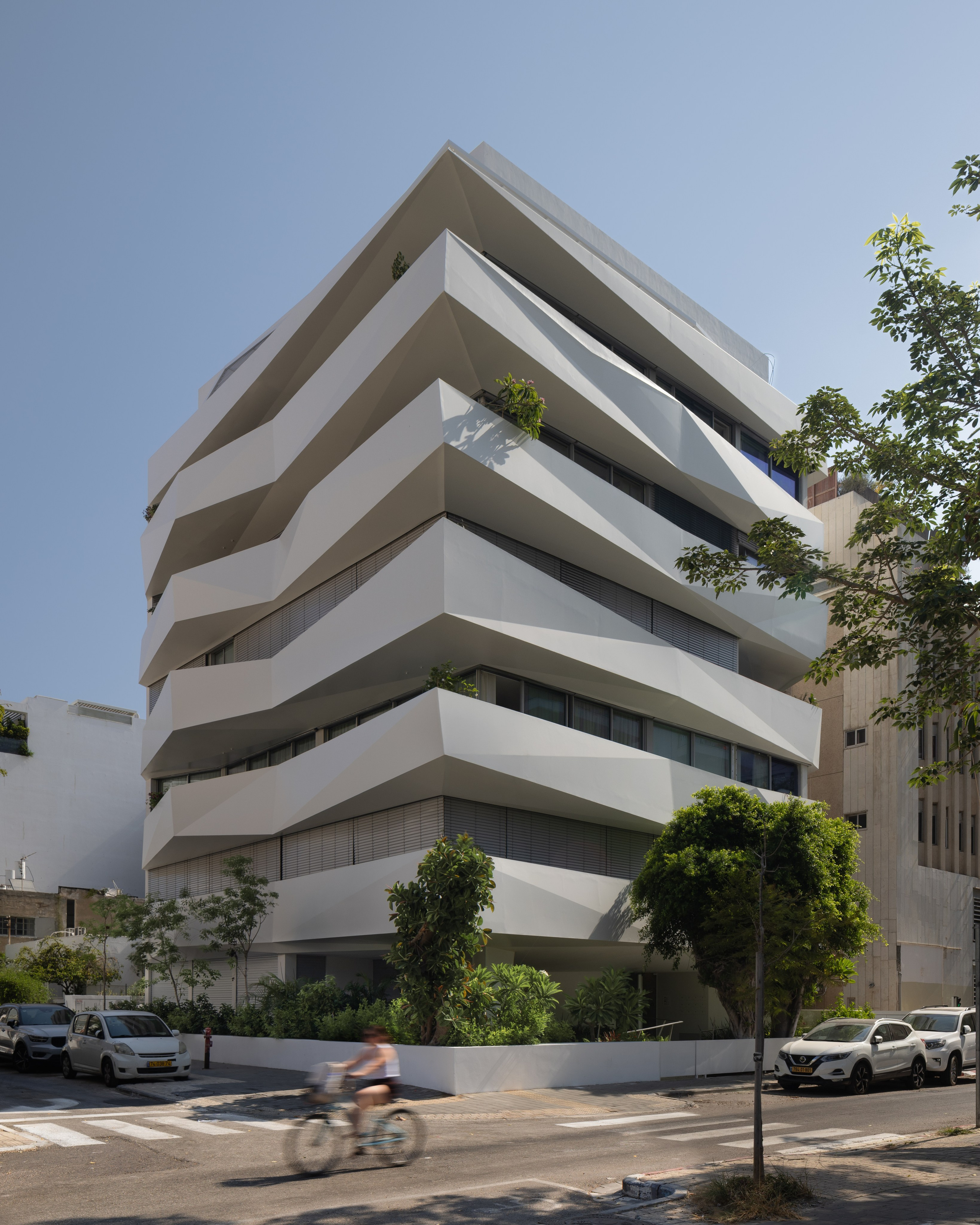 Vilna Street. Alena | צילום אדריכלות, עיצוב פנים ווידאו