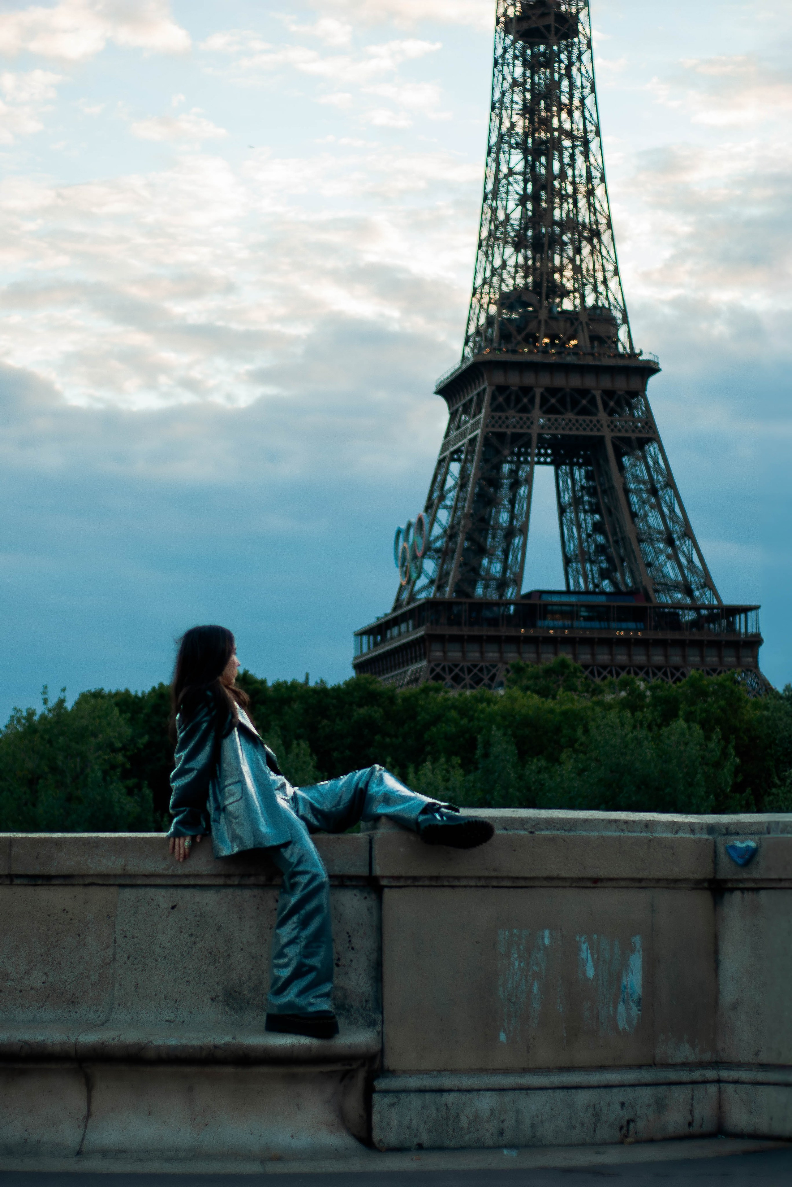 Осенняя фотосессия у Эйфелевой башни. Фотограф в Париже Полина Осипова