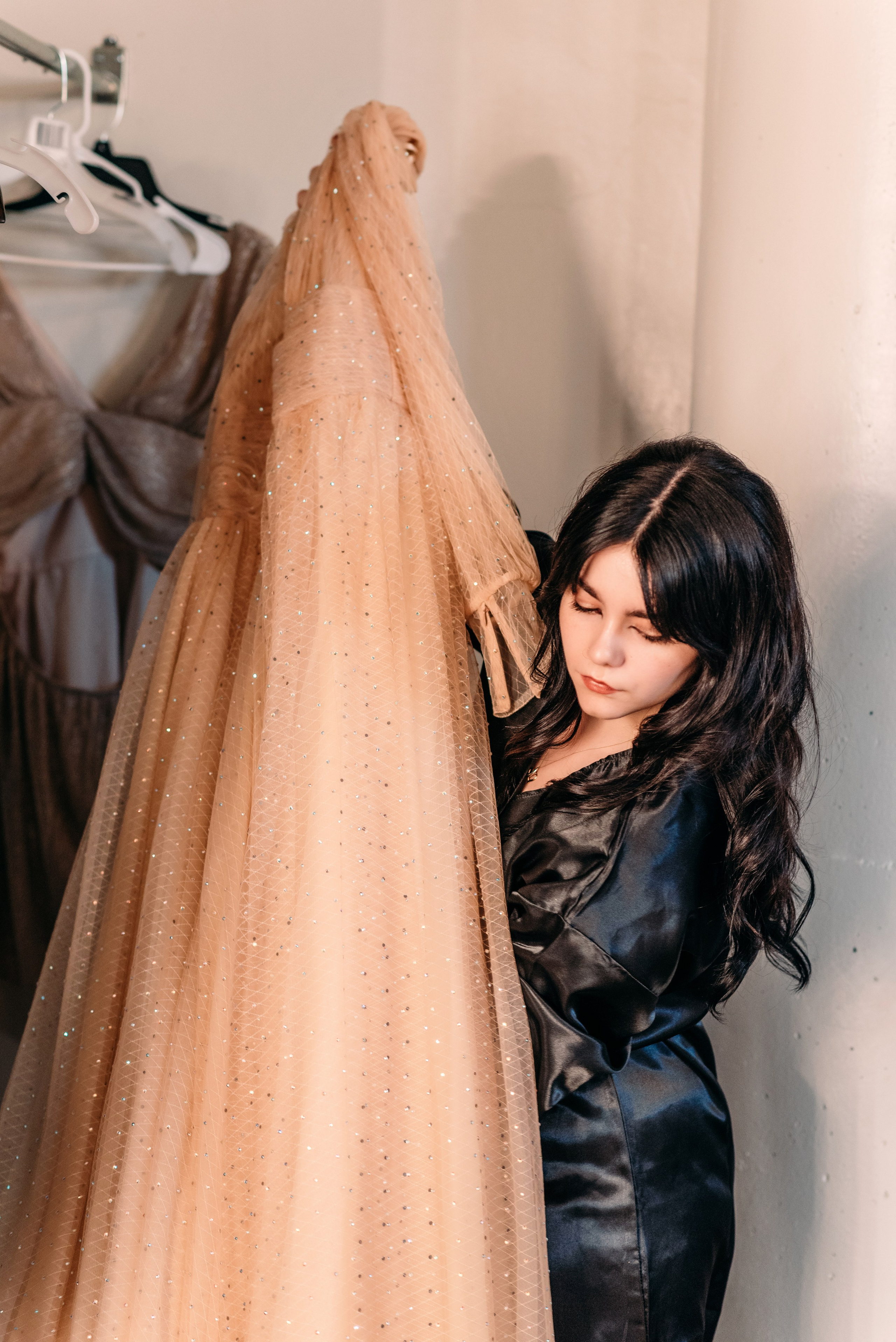 Bold & Dramatic Wedding at The Paper Mill on The Landing | Fort Wayne Wedding Photographer. Alexandria Danielle Photography | Fort Wayne & Indianapolis Wedding Photographer