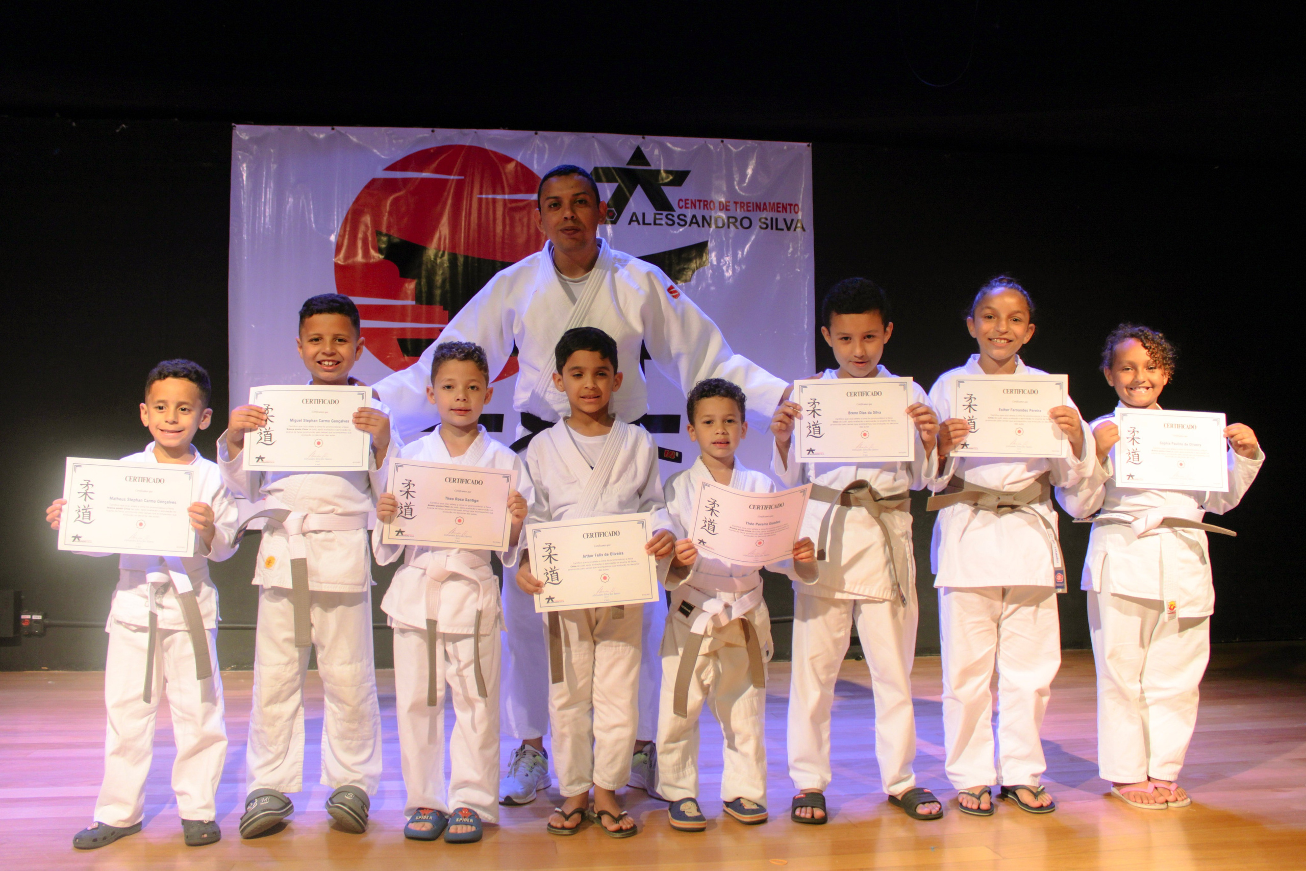 Troca de Faixa — CT Alessandro Silva. Valkyestudio