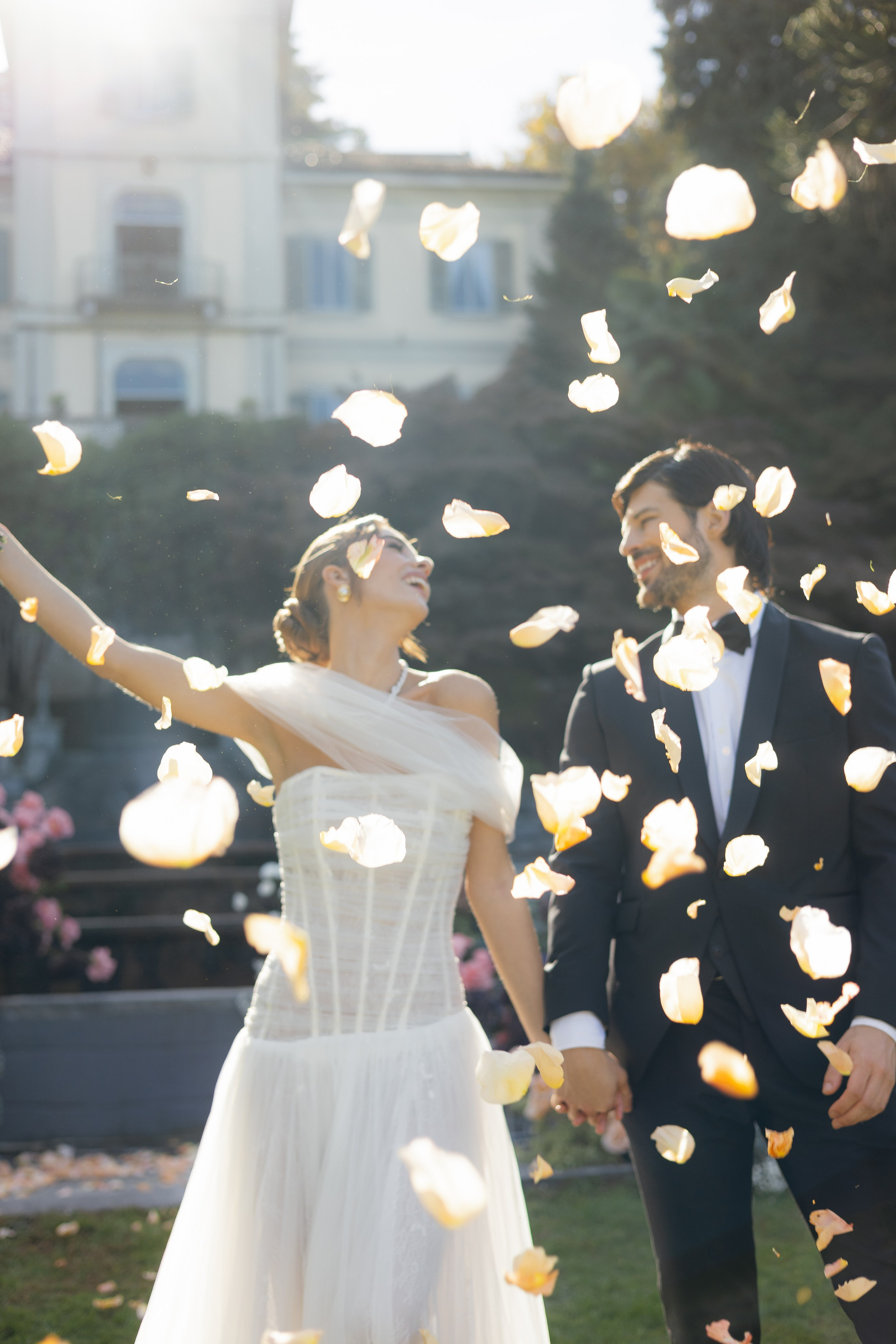 Catherine and Samuel. Sara Luca Wedding Photographer in Italy and Europe