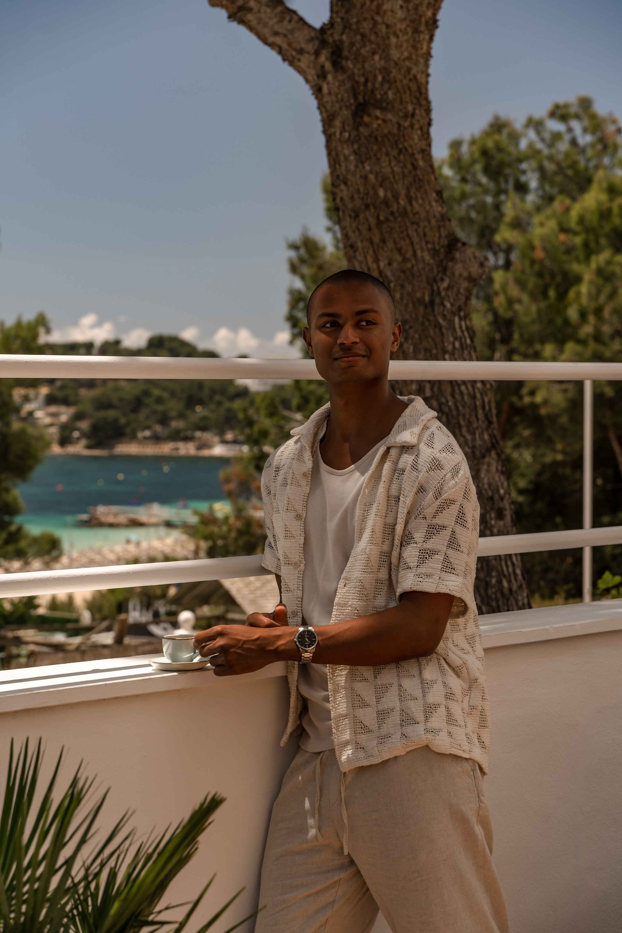 ~John~. Photo & Videos