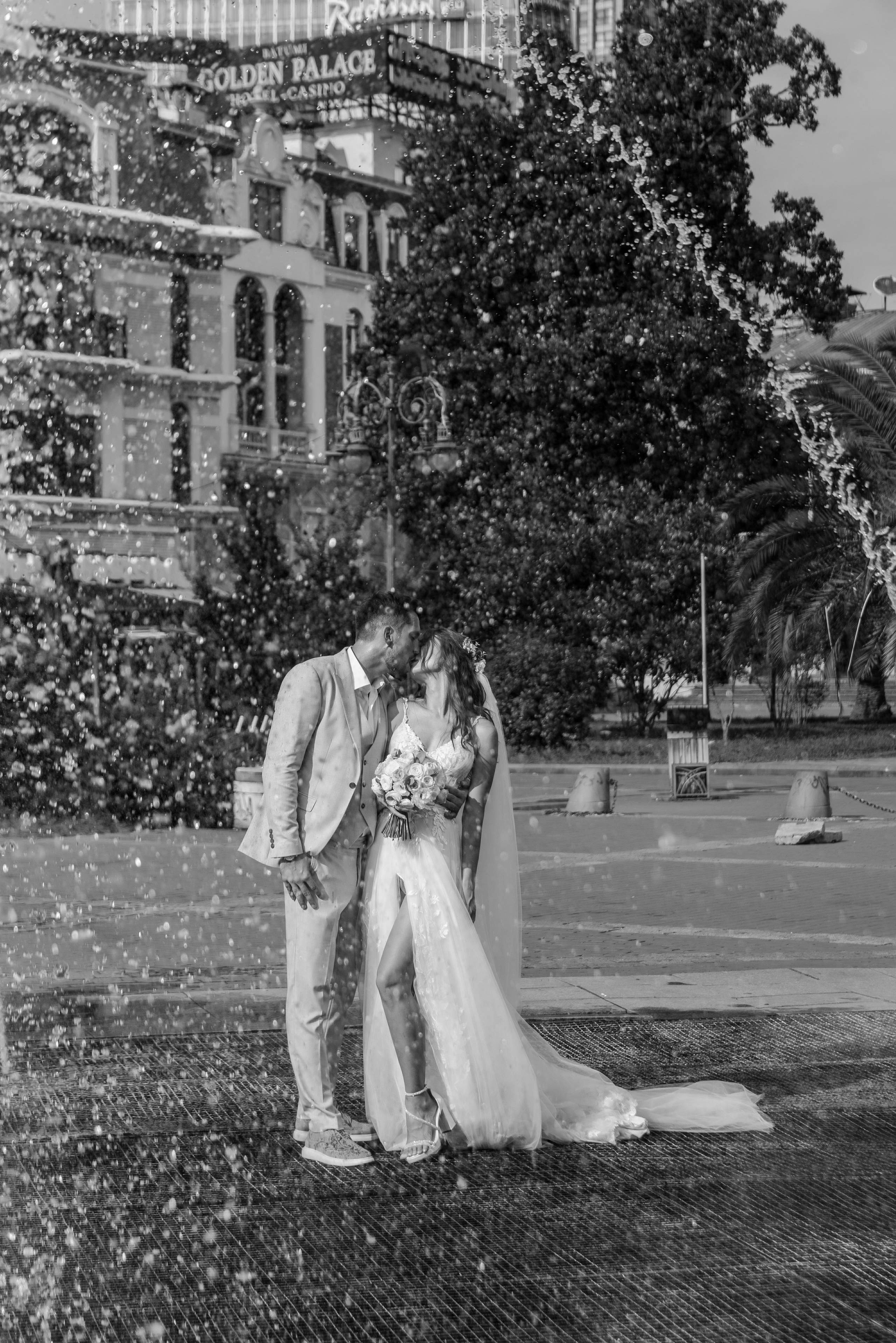 Свадьба в Батуми для пары из Великобритании. Свадебные фотографы в Грузии, Армении. Макс Коваленко и Лара Татосян. Свадебный видеограф