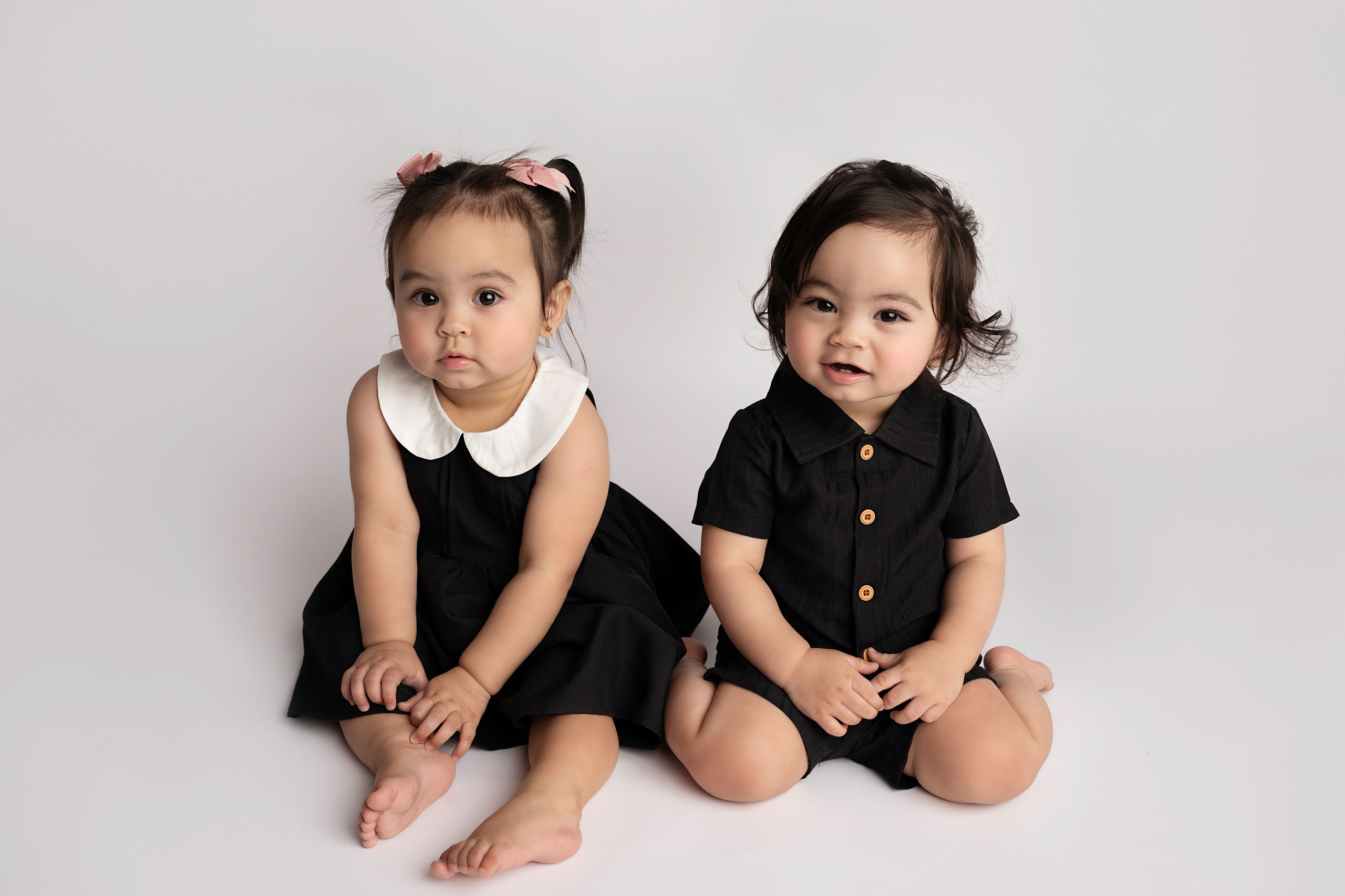 CAKE SMASH PHOTOGRAPHY. Newborn, Sitter and Cake Smash Photographer in Doha, Qatar