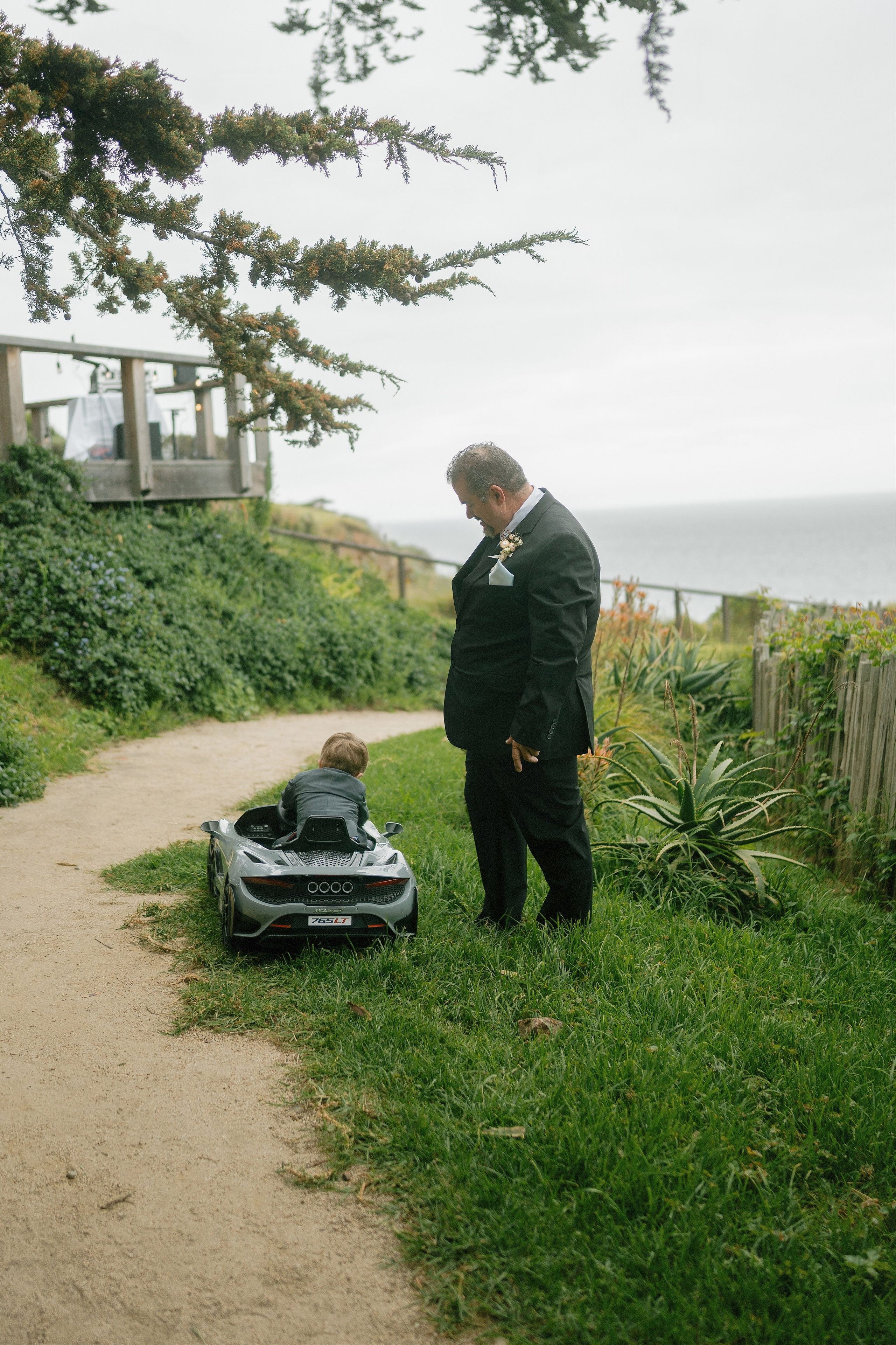 Wedding photographer Big Sur. Wedding Photography & Videography Team in California, Los Angeles, San Francisco, San Diego and Travel