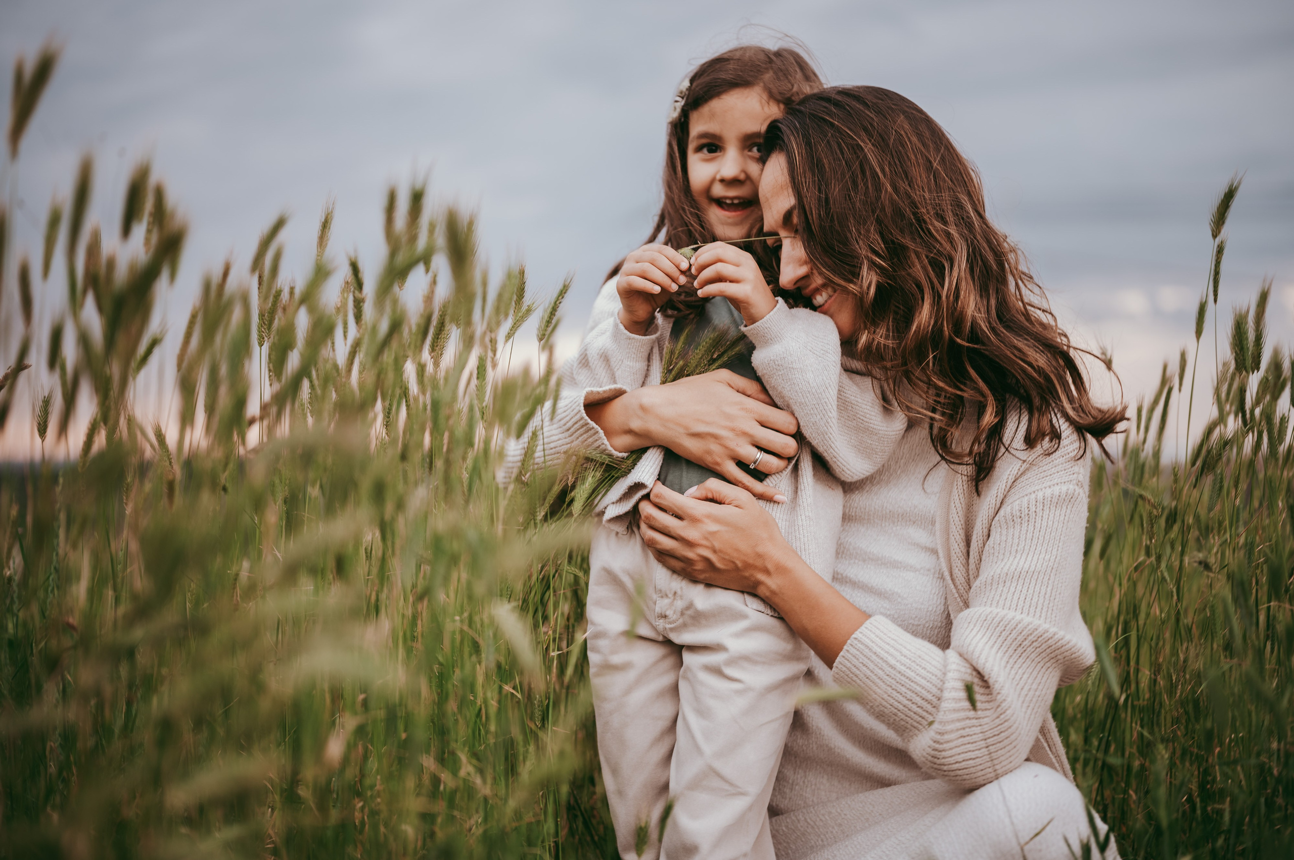 Bojana i Srna / mammy and me photosession. Deciji i porodicni fotograf u Beogradu Oksana Skendzic