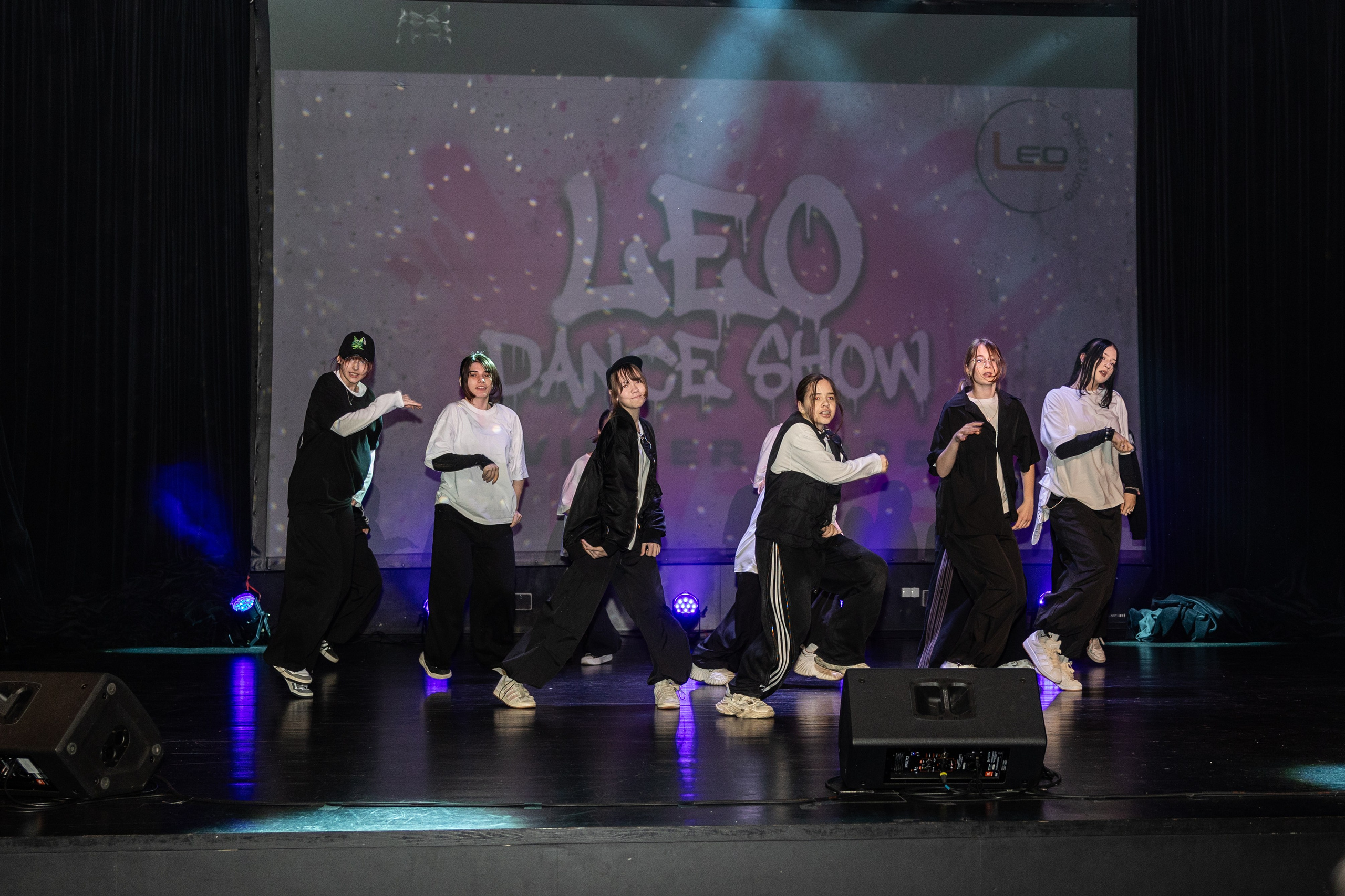 LEO DANCE SHOW WINTER 2025. Семейный и детский фотограф в Варшаве Мила Бобровская