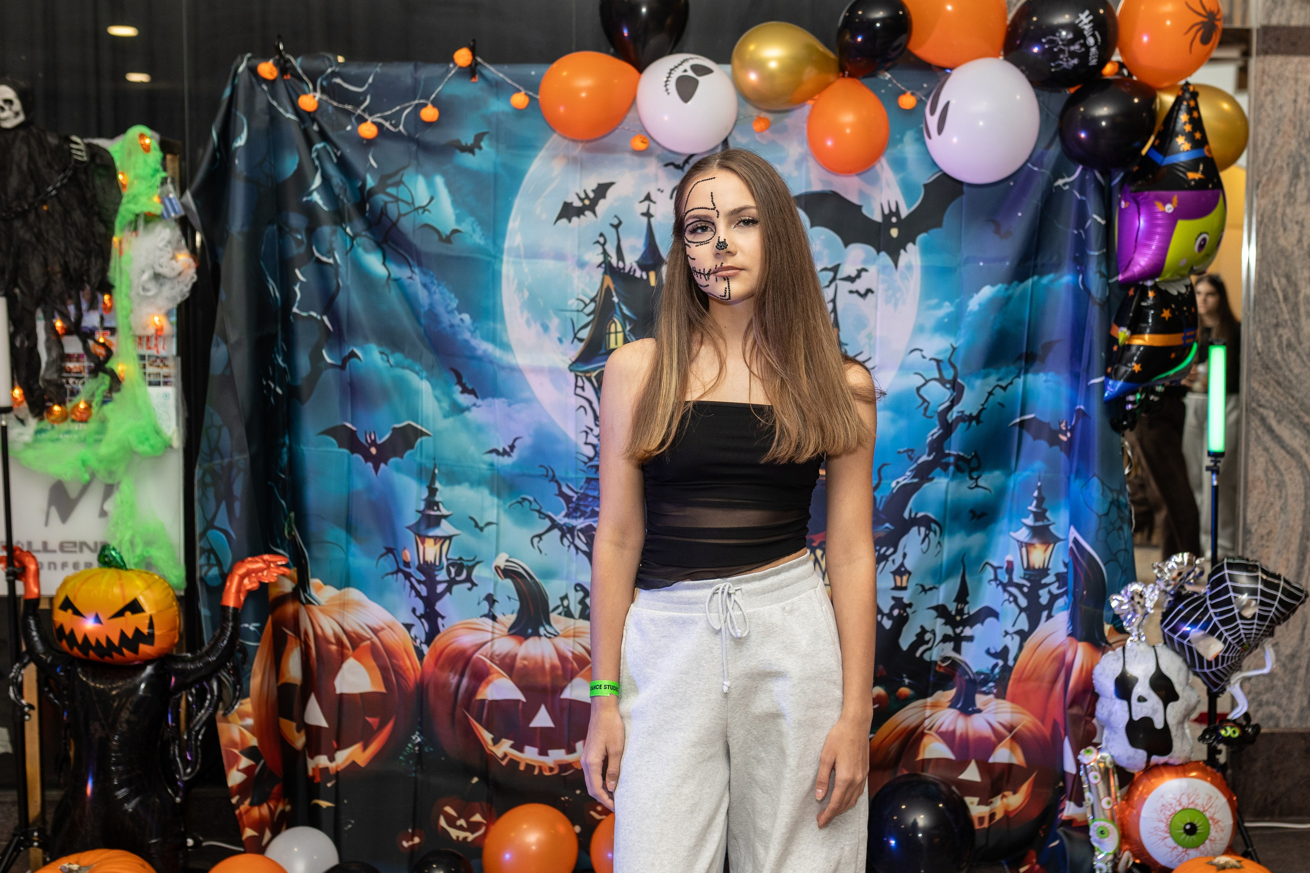 Leo dance studio Helloween 2025. Семейный и детский фотограф в Варшаве Мила Бобровская