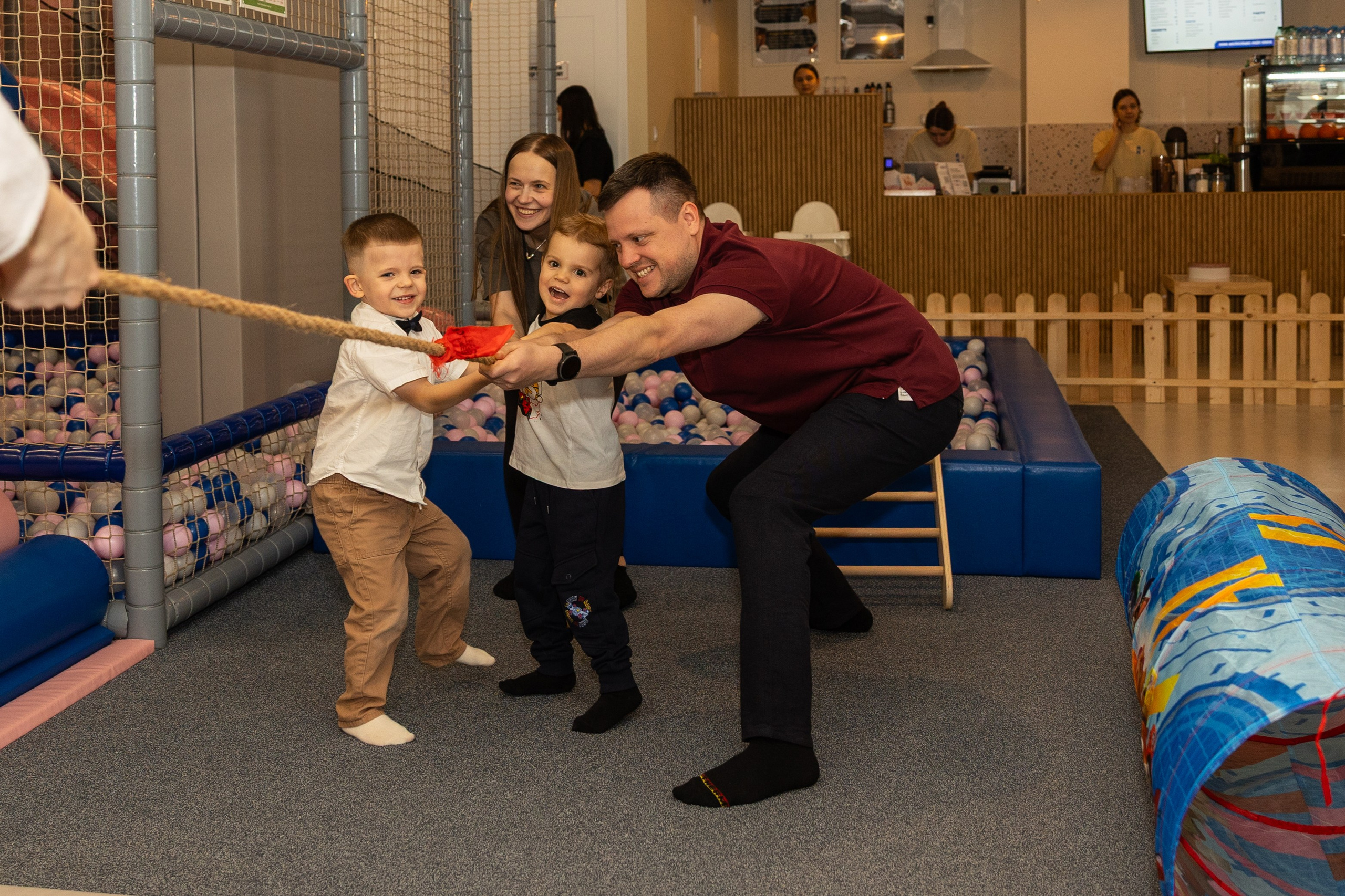 День рождения Артёма 24 января 2026 года. Семейный и детский фотограф в Варшаве Мила Бобровская