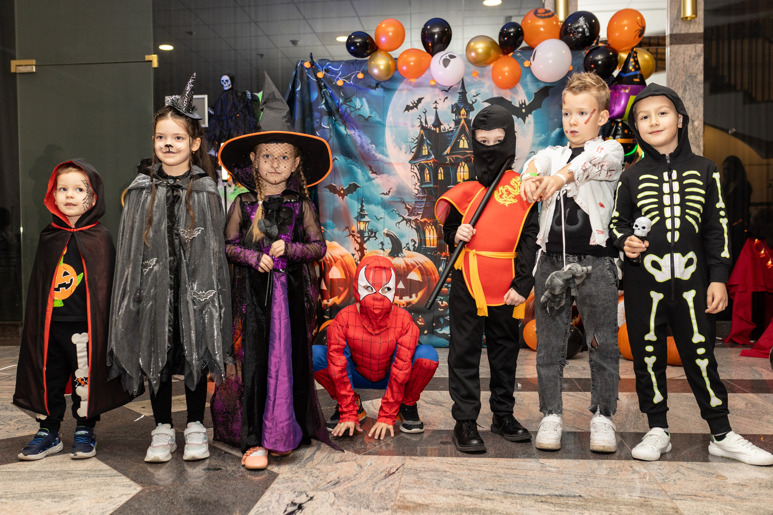 Leo dance studio Helloween 2025. Семейный и детский фотограф в Варшаве Мила Бобровская