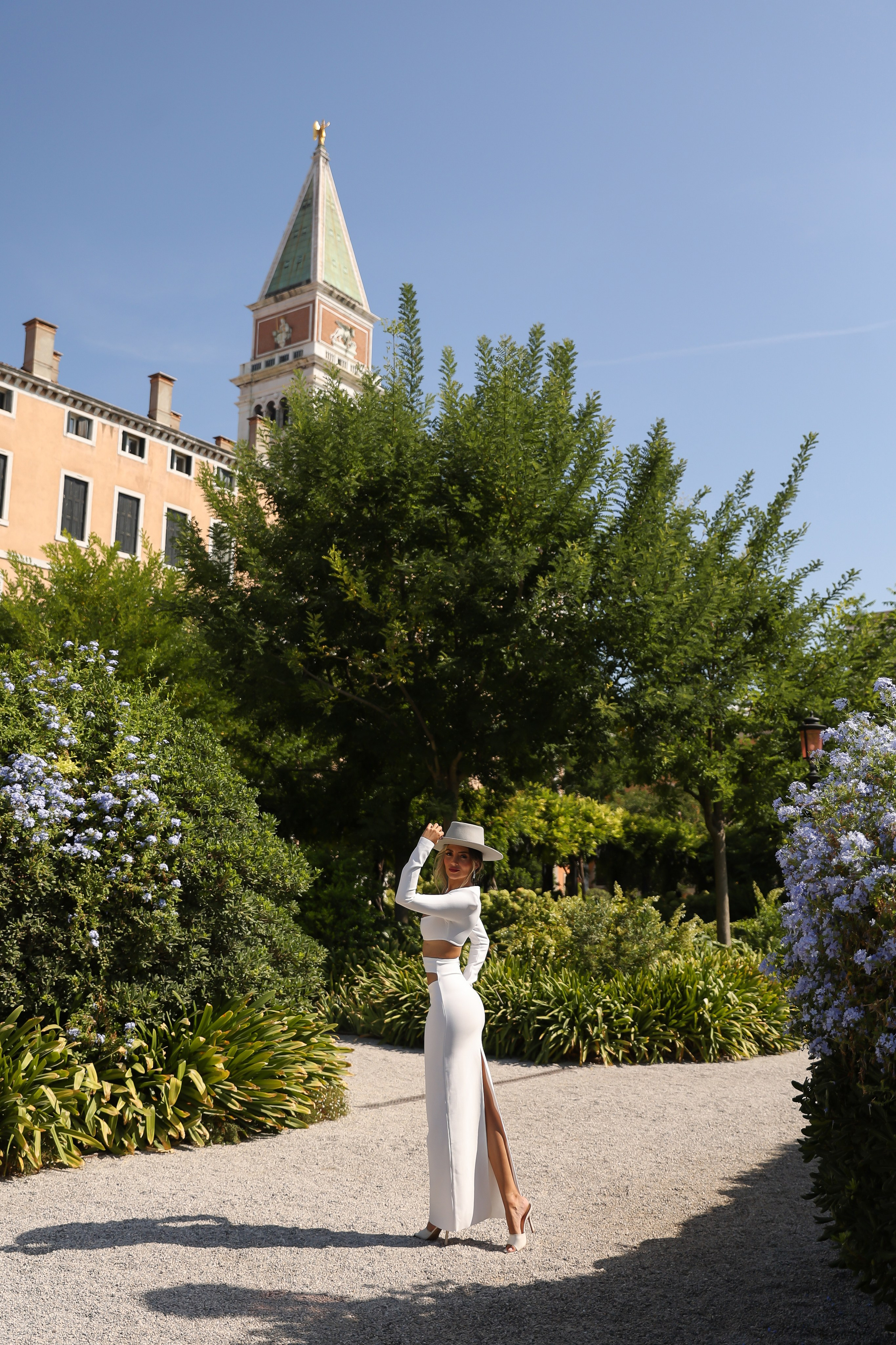 An august day in Venice with Mary