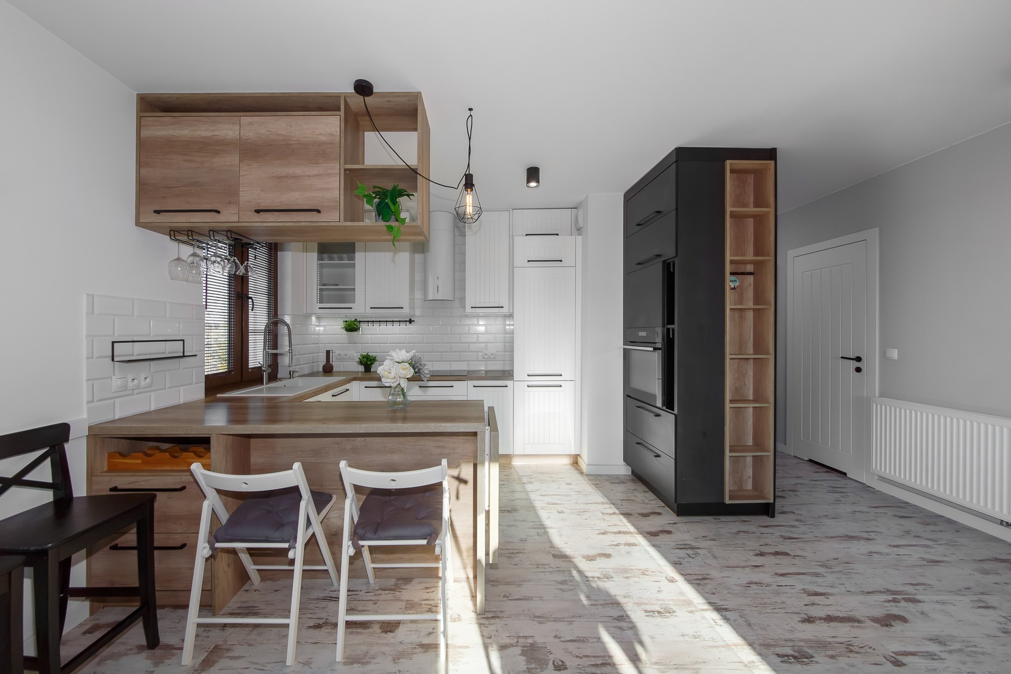 Fotografia nieruchomości, wnętrz, mieszkań, restauracji, biur i apartamentów. Wedding and portrait photographer in Poland Vitali Frozen