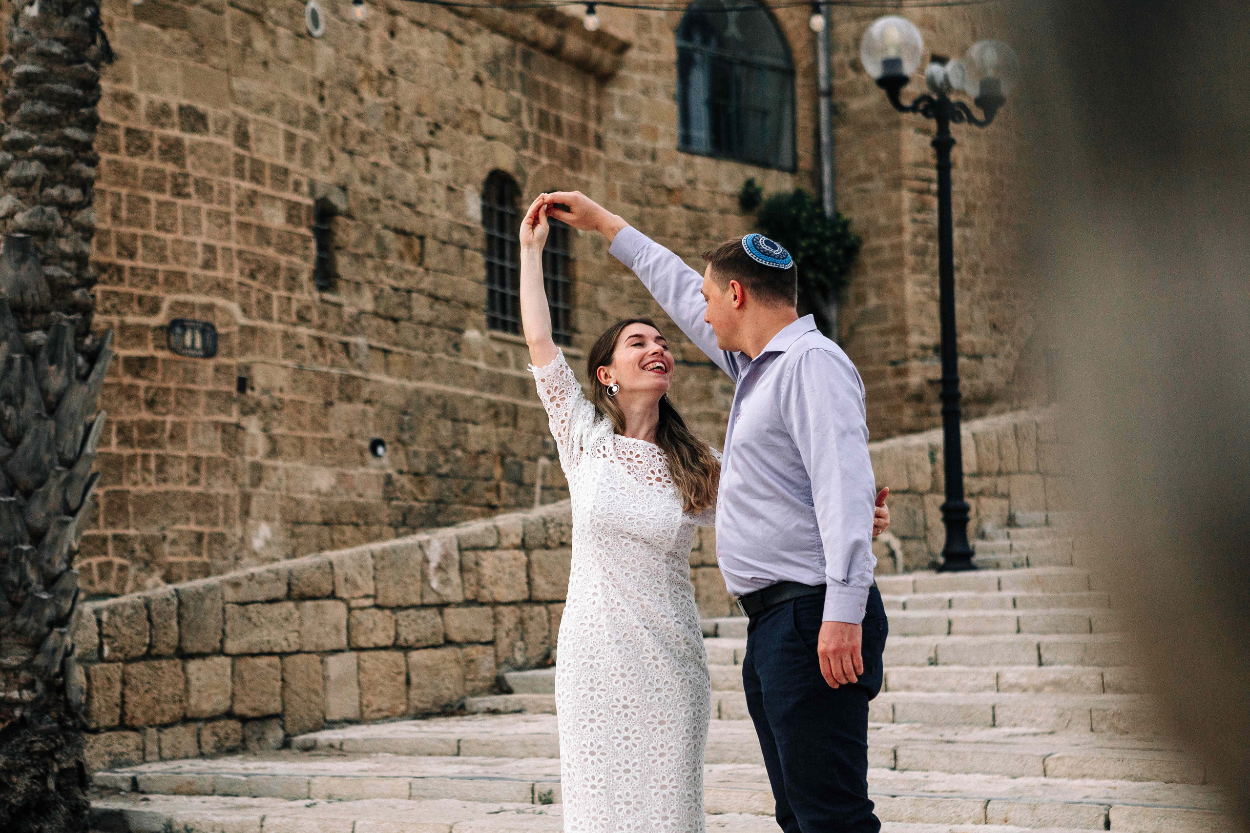 LOVERS IN JAFFO. PHOTOGRAPHER IN ISRAEL
