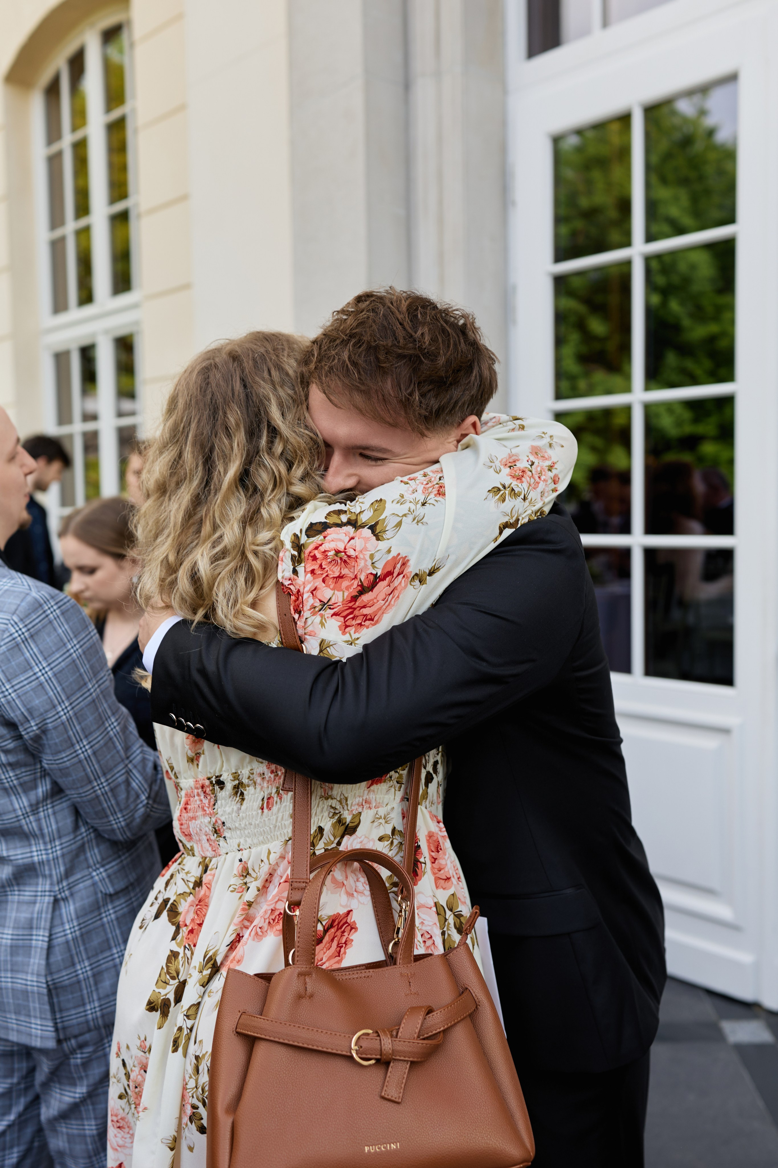 Wiktoria & Kacper. Pałac Goetz. Fotograf ślubny i rodzinny w Krakowie Yana Klymova