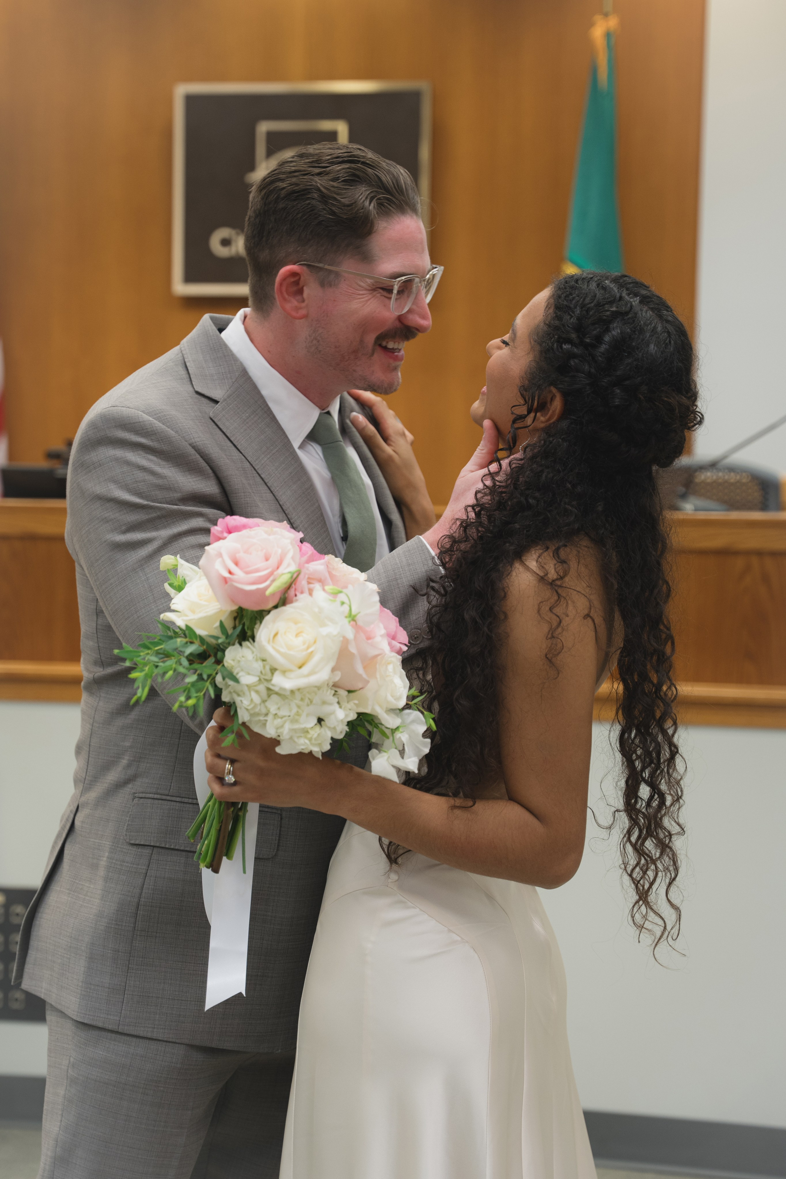 Tim and Ana | Courthouse wedding. Photographer in Washington Sophia D