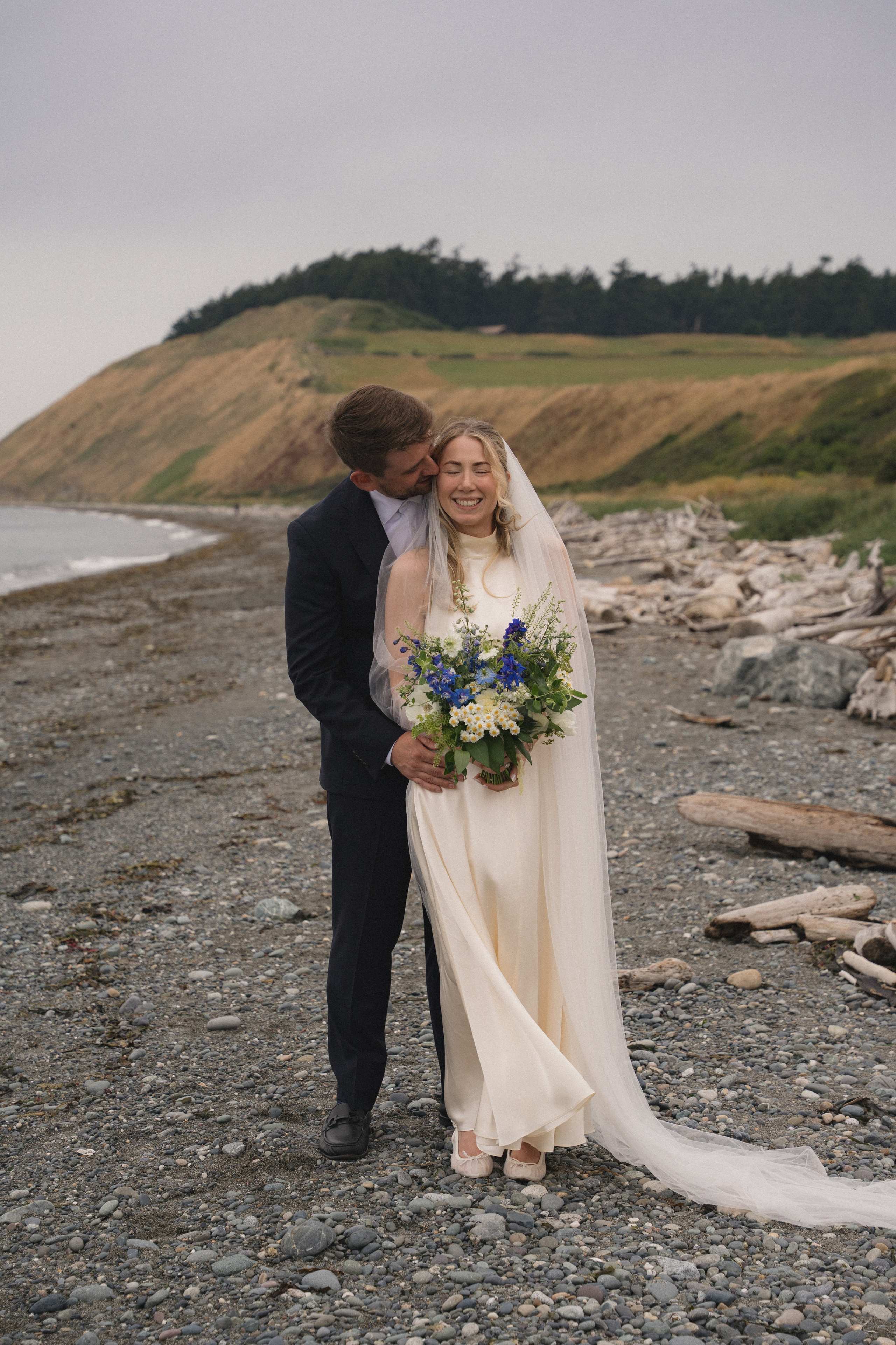 Cherilynn and Thomas | Courthouse wedding. Photographer in Washington Sophia D