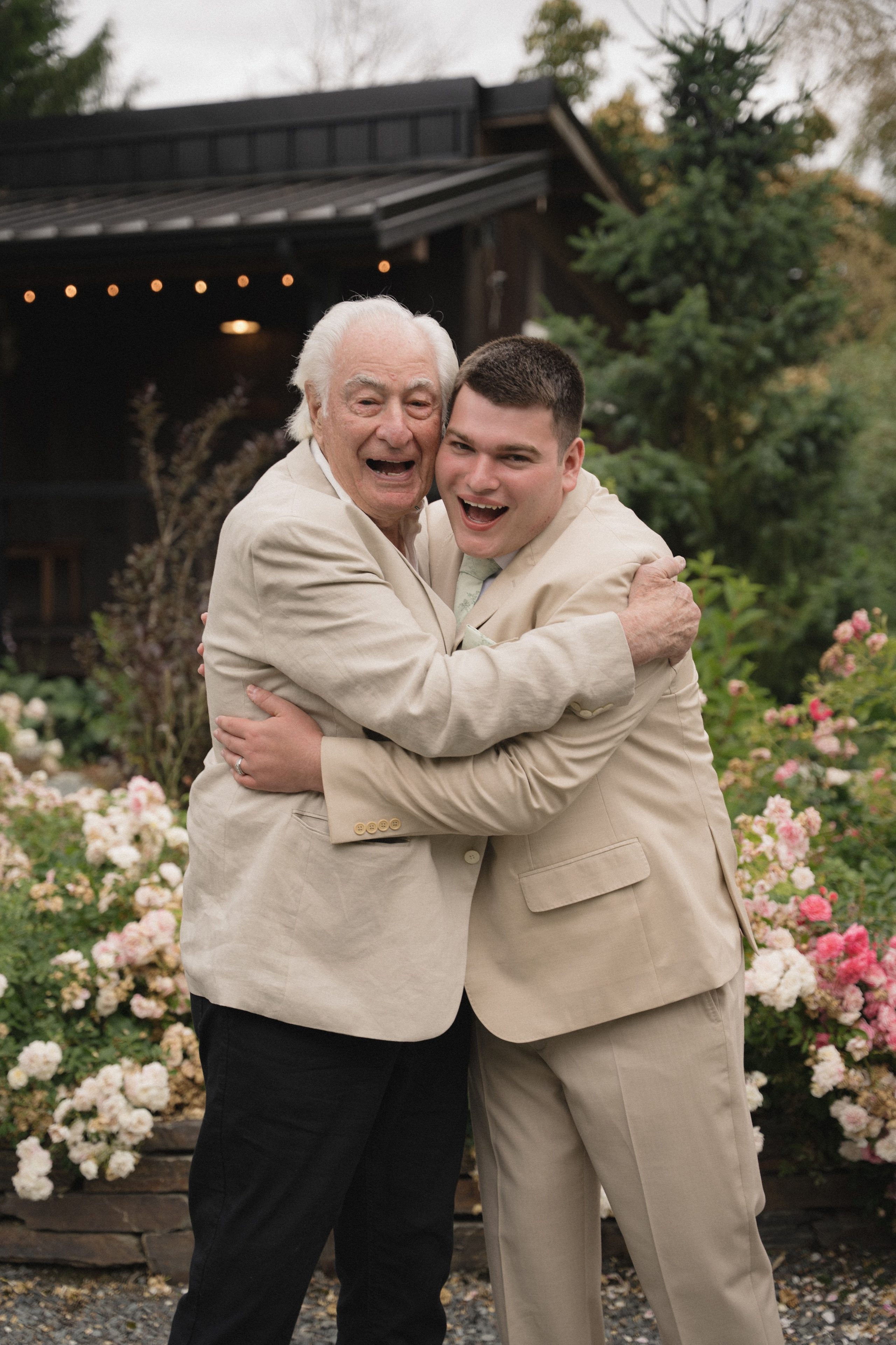 Austin and Sarah | Full Wedding day. Photographer in Washington Sophia D