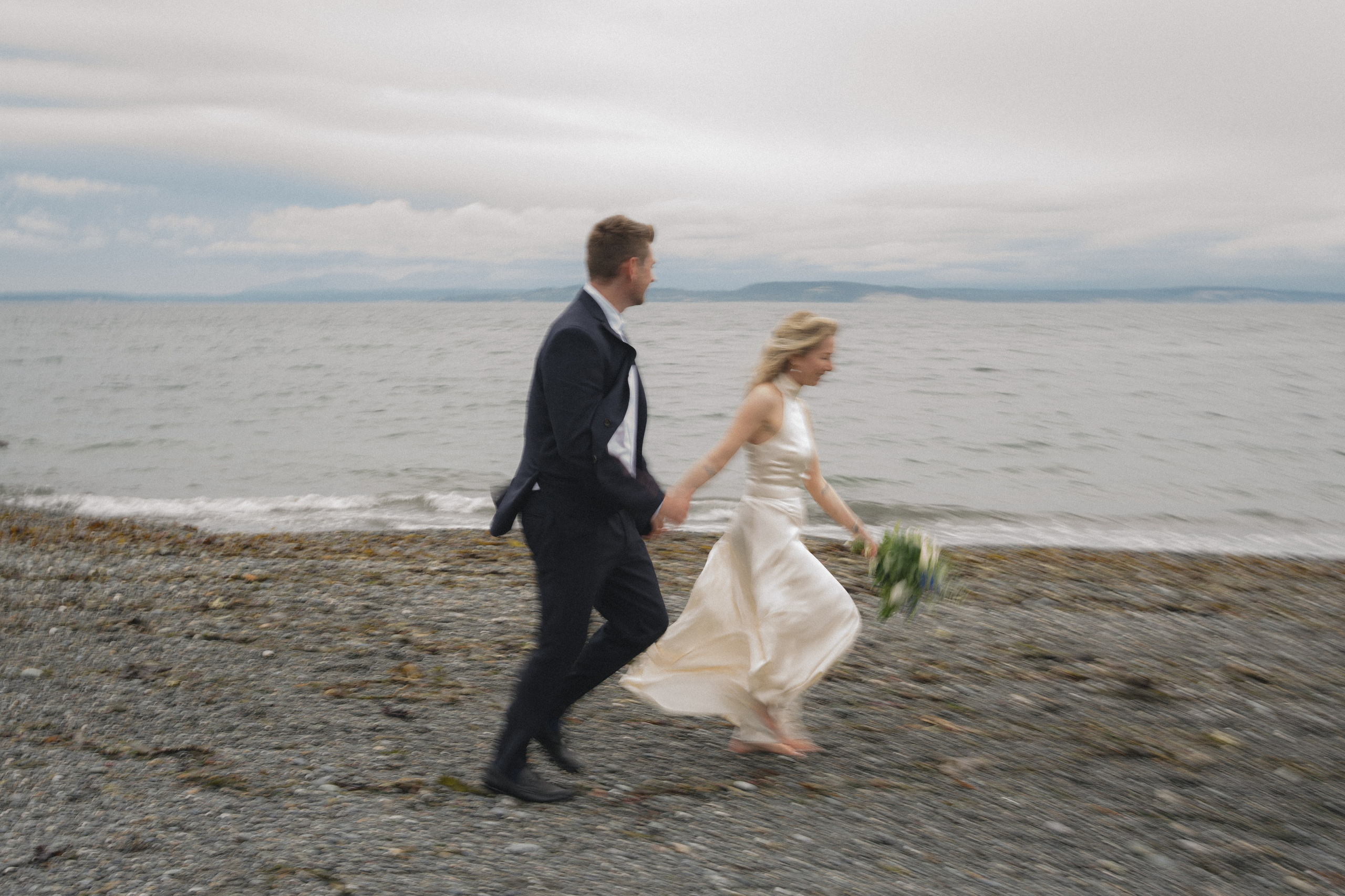 Cherilynn and Thomas | Courthouse wedding. Photographer in Washington Sophia D