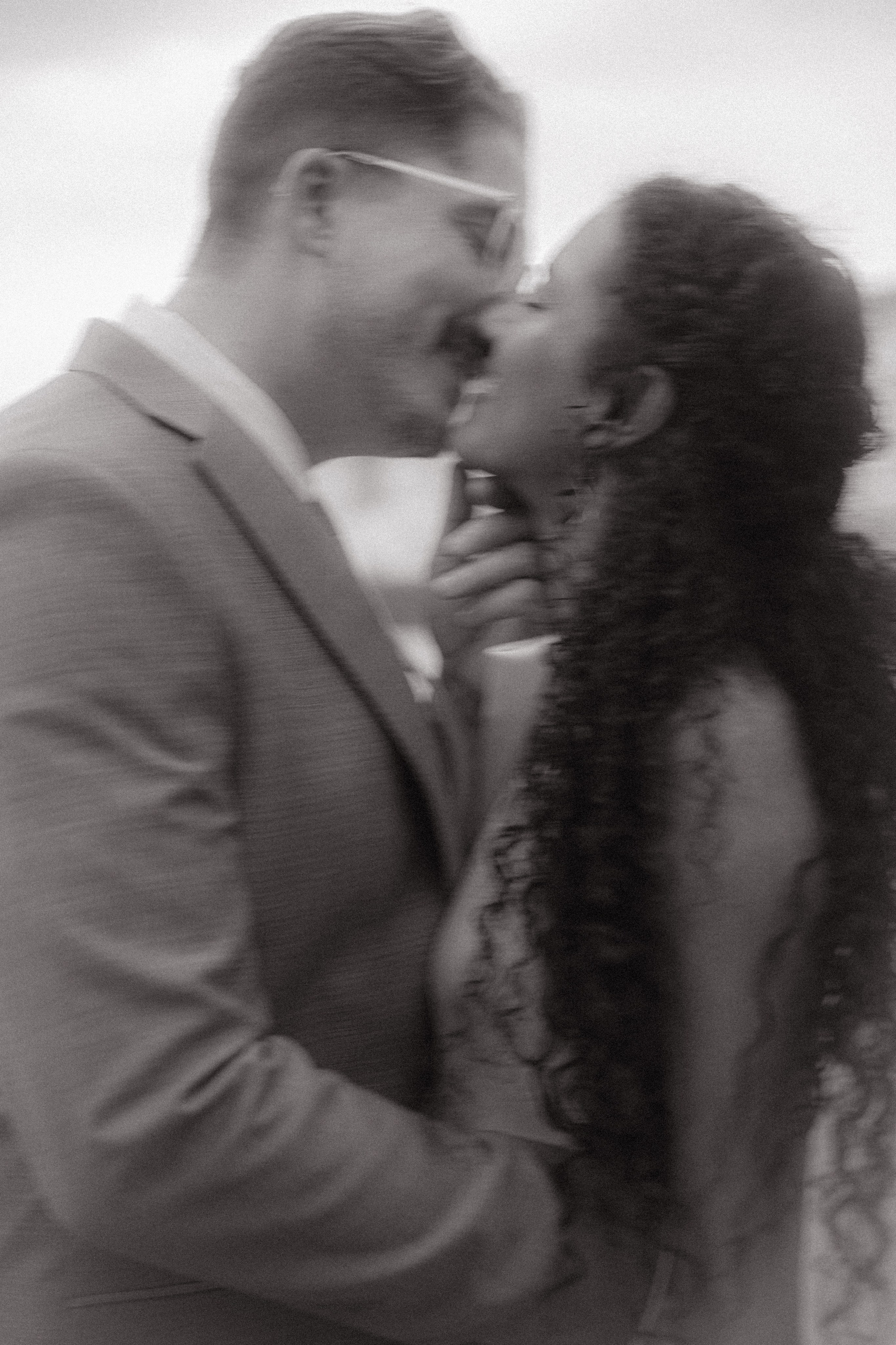 Tim and Ana | Courthouse wedding. Photographer in Washington Sophia D
