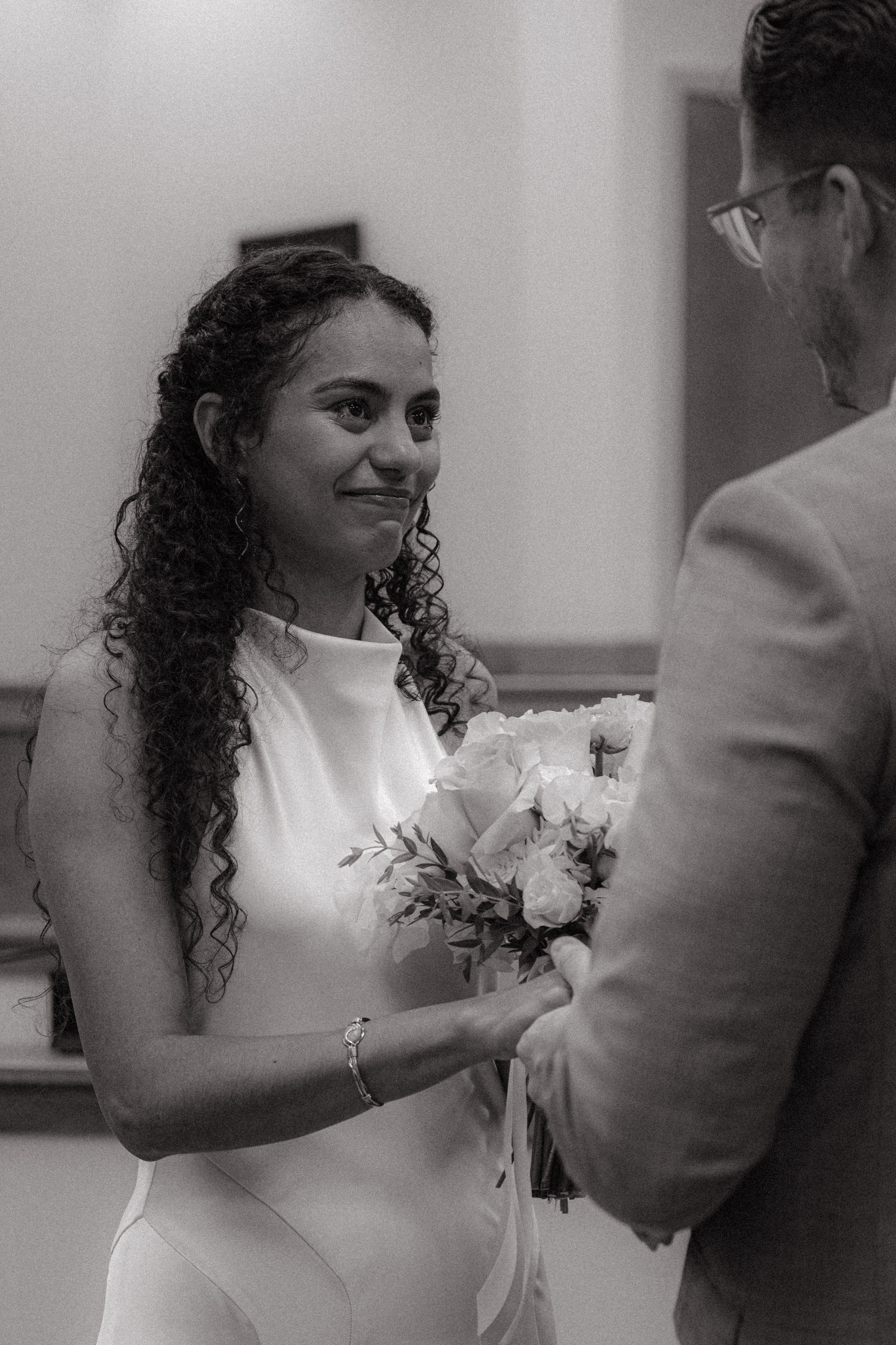 Tim and Ana | Courthouse wedding. Photographer in Washington Sophia D
