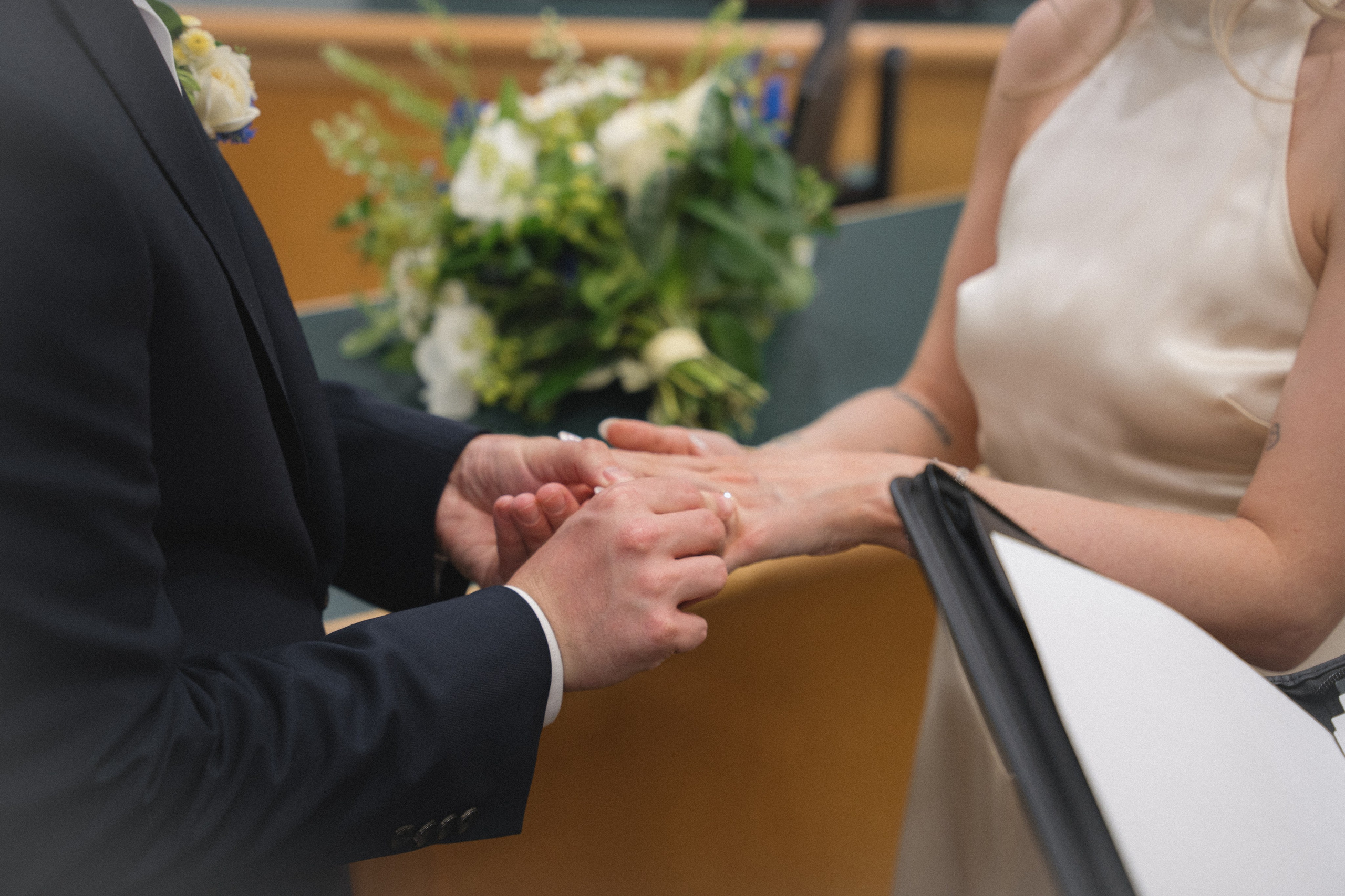 Cherilynn and Thomas | Courthouse wedding. Photographer in Washington Sophia D