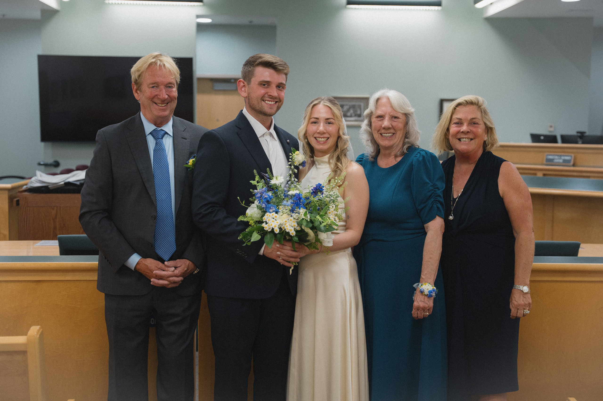 Cherilynn and Thomas | Courthouse wedding. Photographer in Washington Sophia D