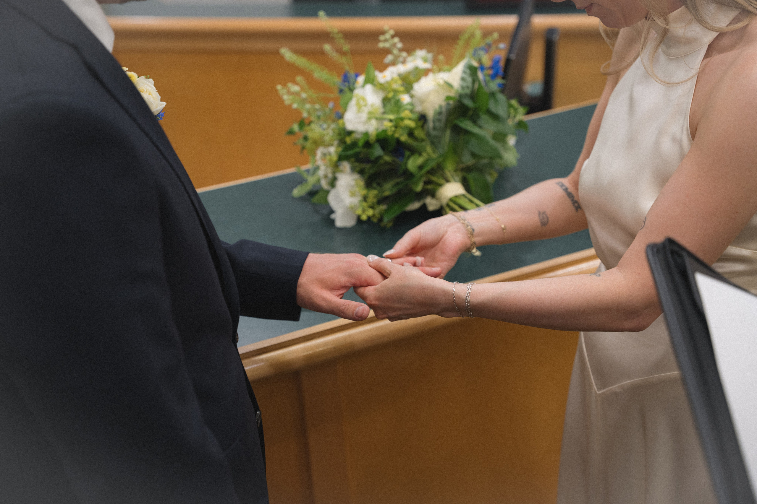 Cherilynn and Thomas | Courthouse wedding. Photographer in Washington Sophia D