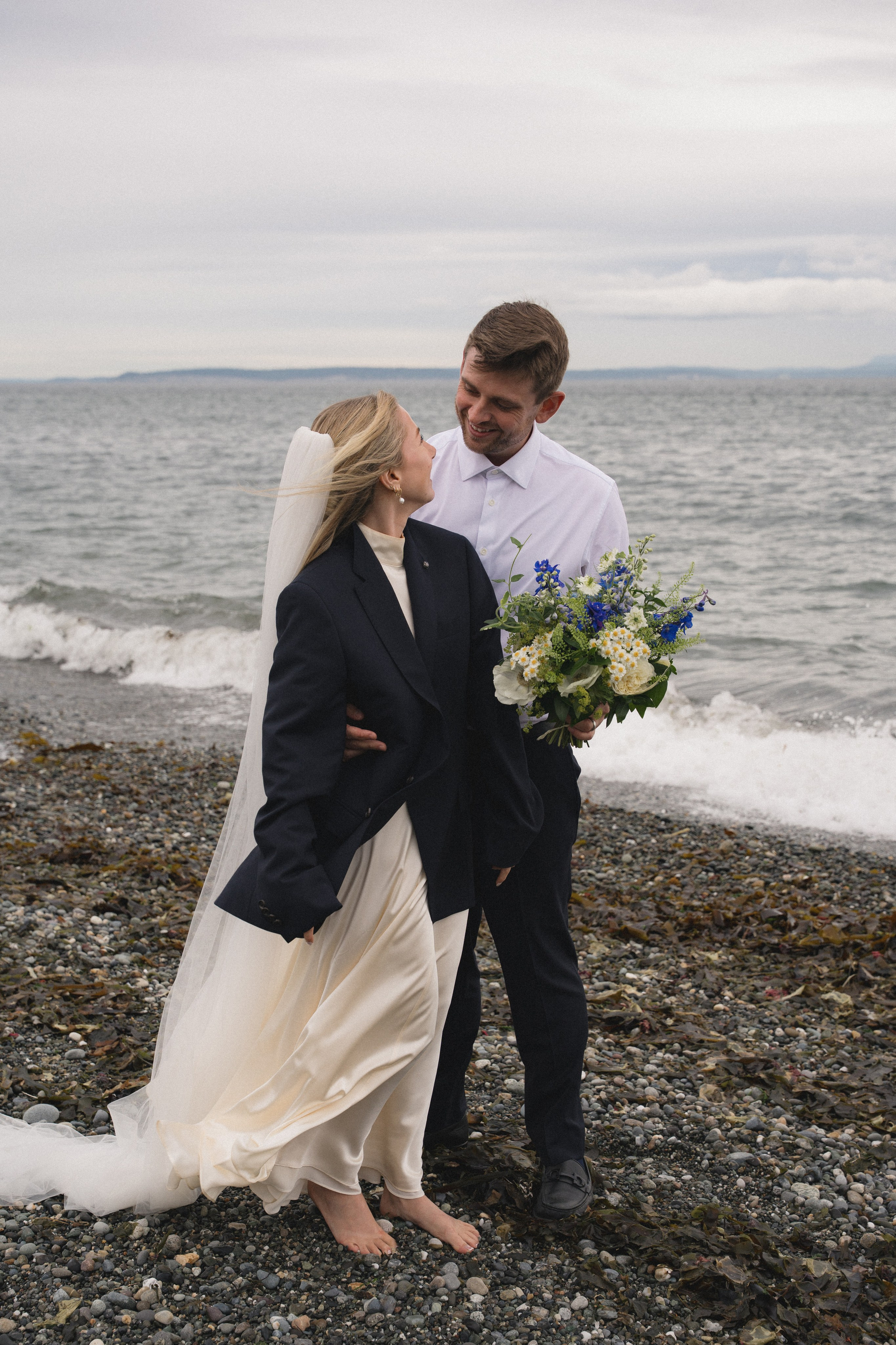 Cherilynn and Thomas | Courthouse wedding. Photographer in Washington Sophia D