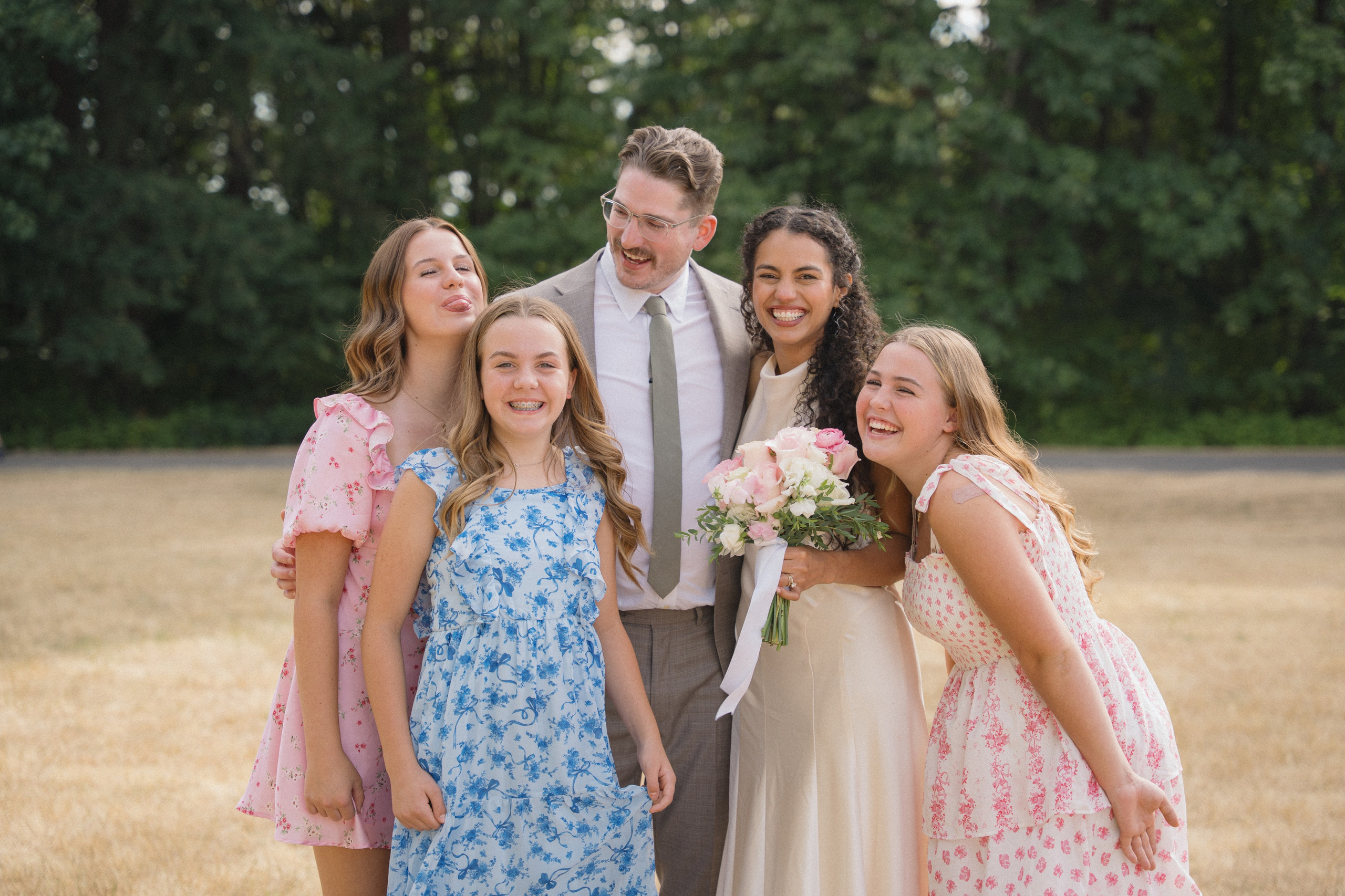 Tim and Ana | Courthouse wedding. Photographer in Washington Sophia D