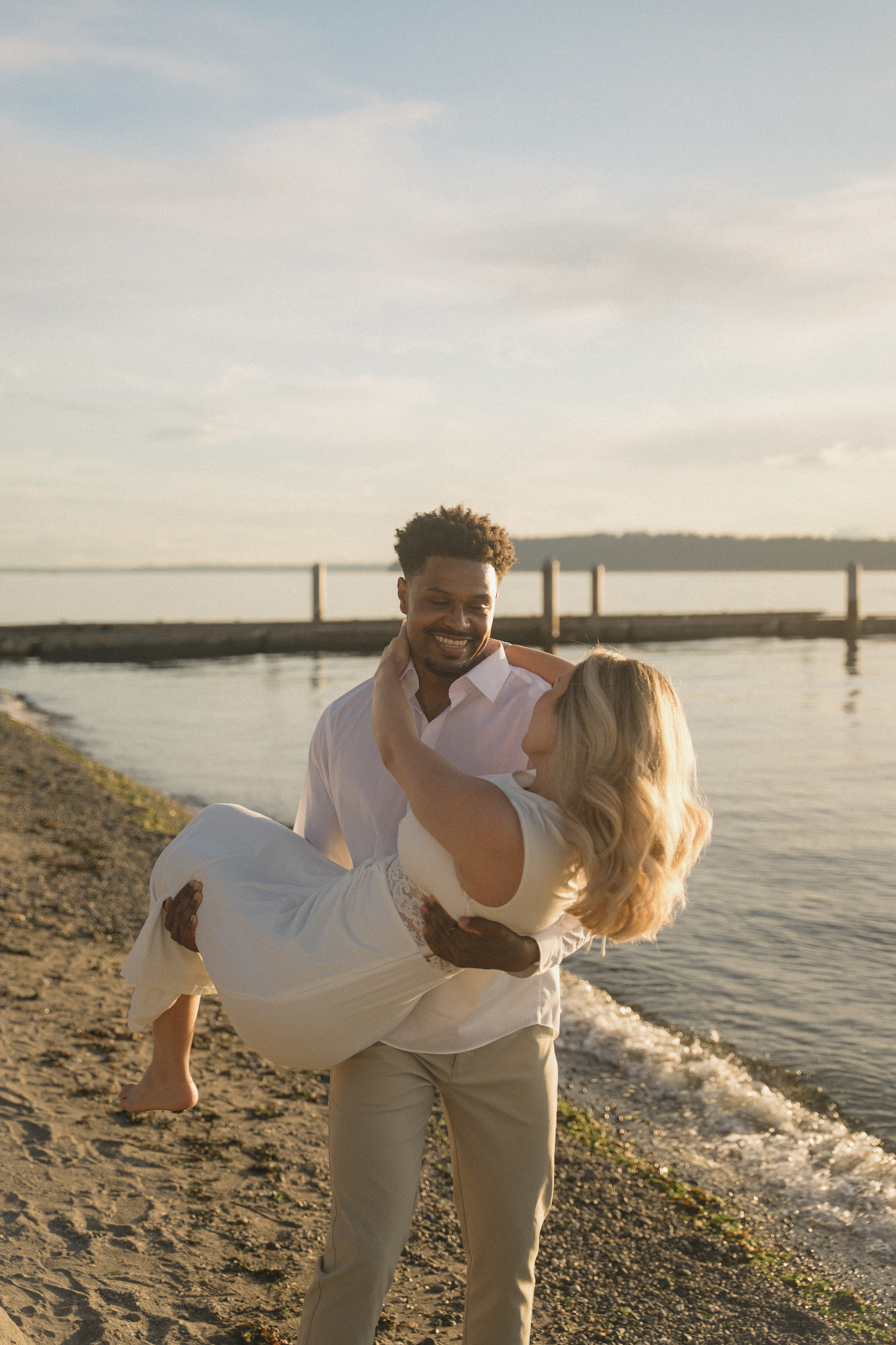 Robert and Sarah. Photographer in Washington Sophia D