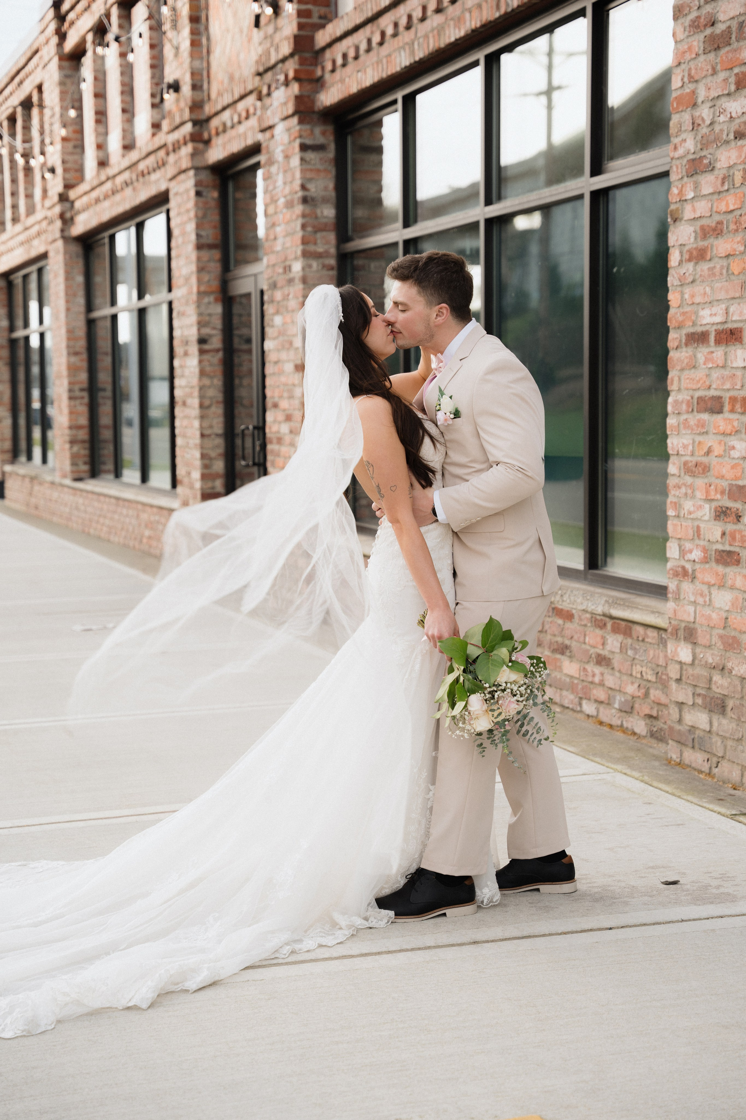 Emma and Tyler | Full Wedding day. Photographer in Washington Sophia D