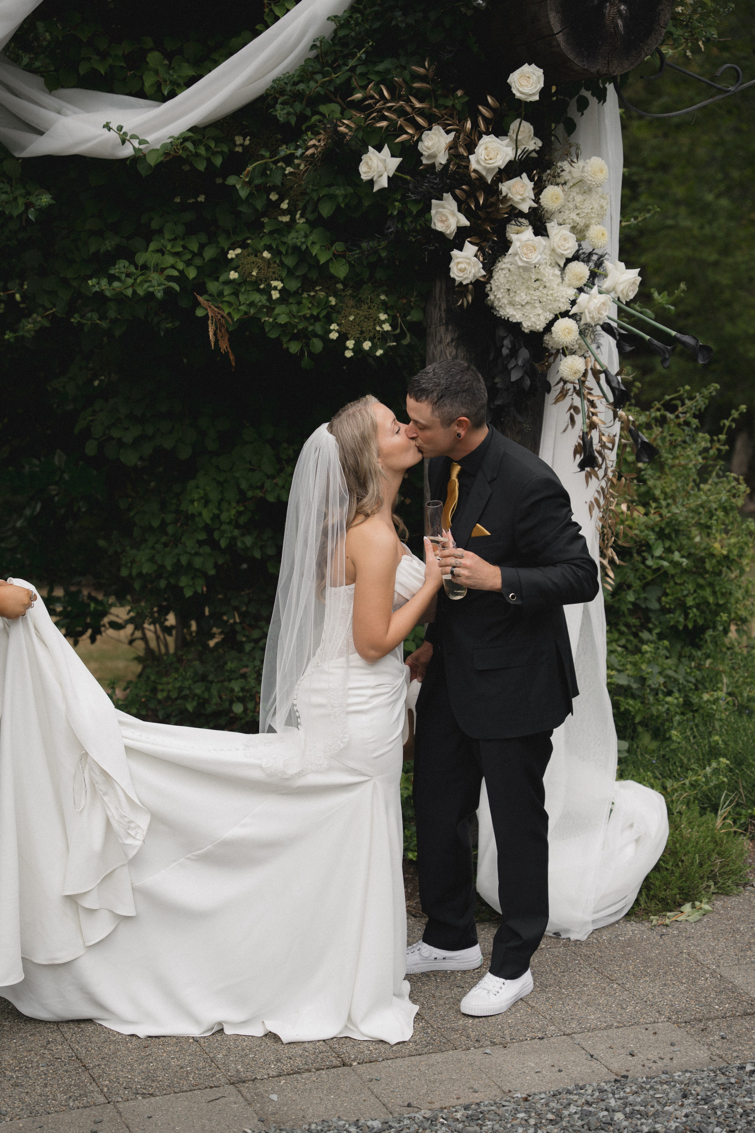 Marcus and Hayley | Full Wedding day. Photographer in Washington Sophia D