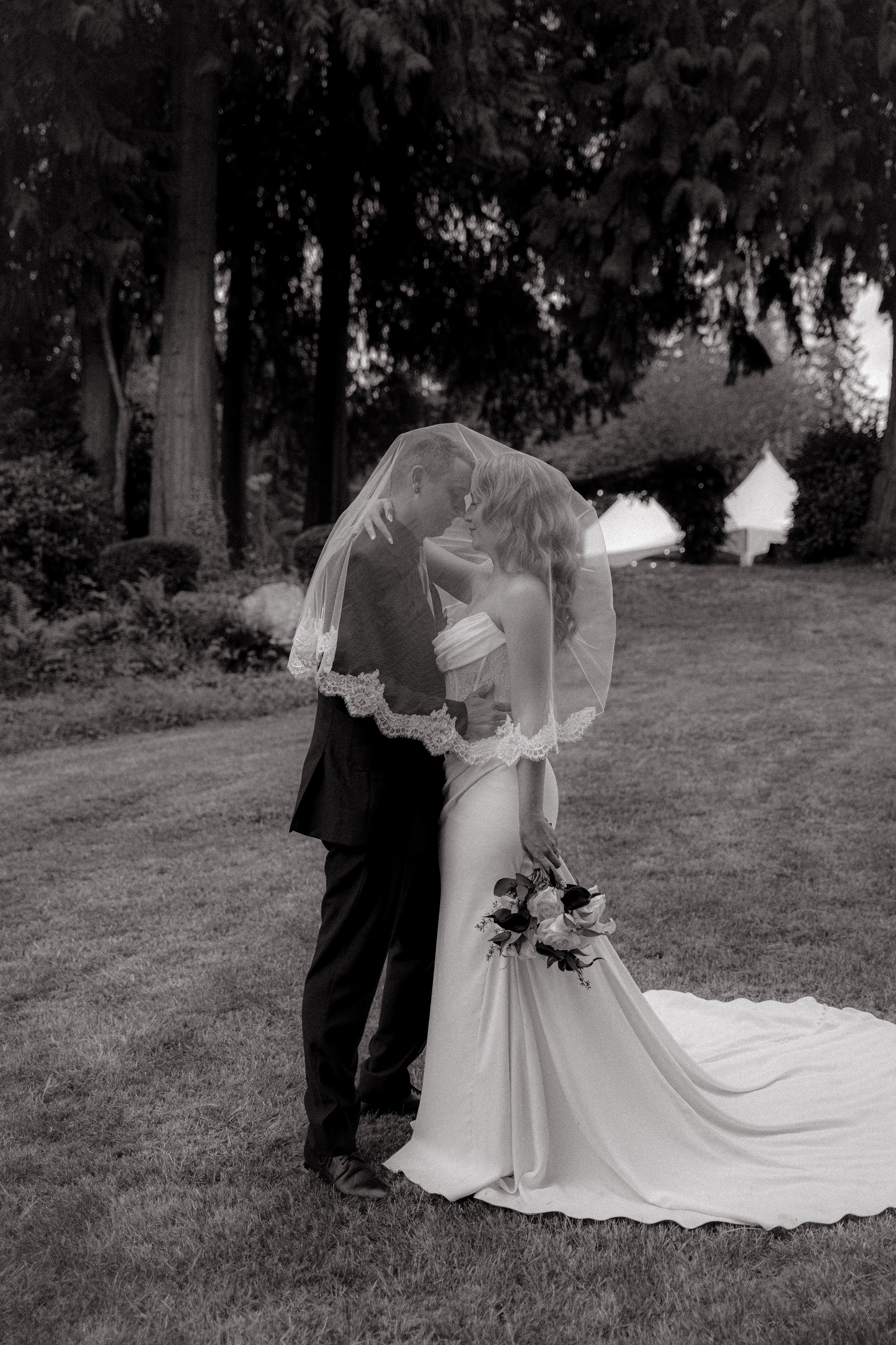Marcus and Hayley | Full Wedding day. Photographer in Washington Sophia D