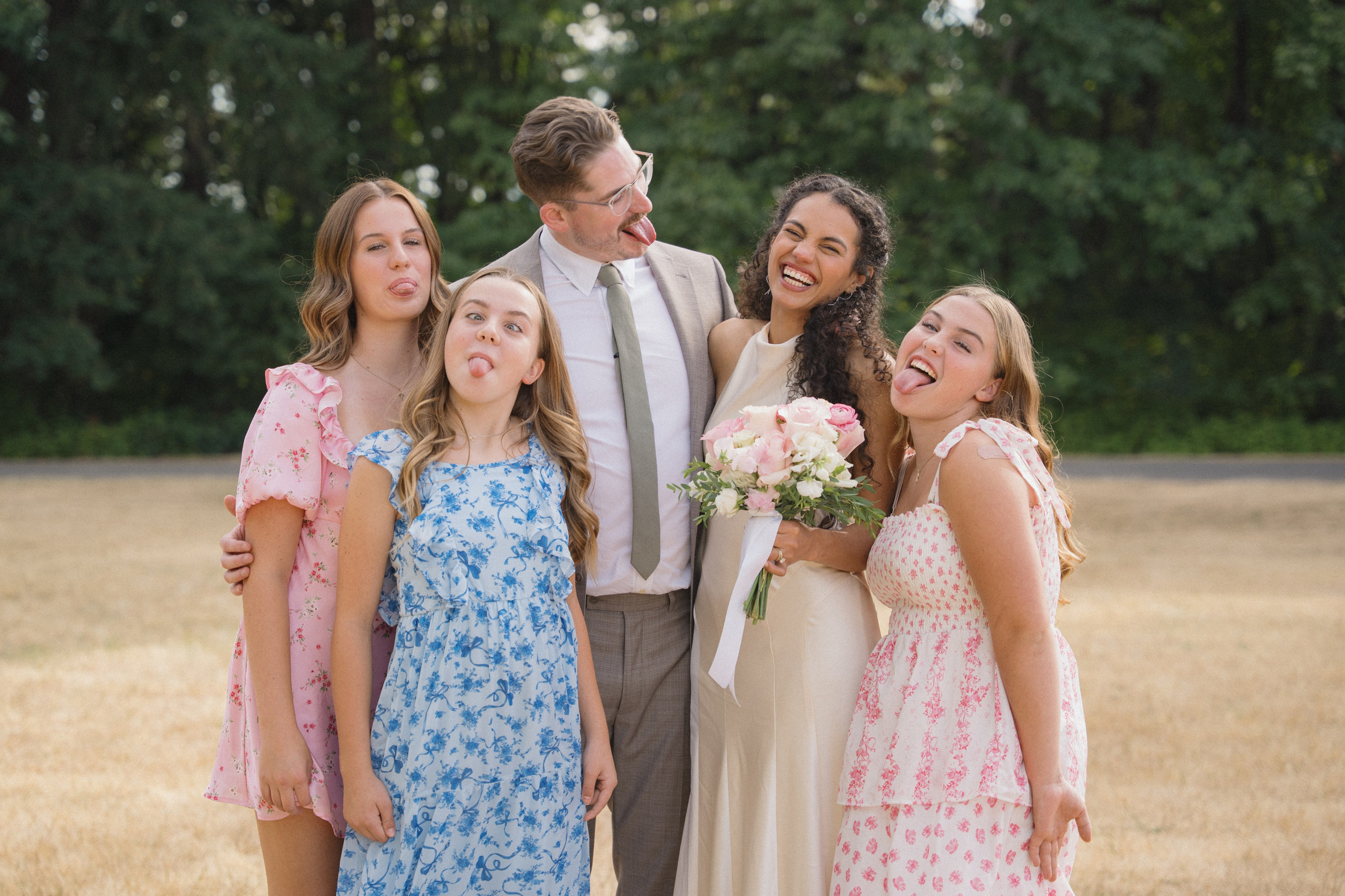 Tim and Ana | Courthouse wedding. Photographer in Washington Sophia D