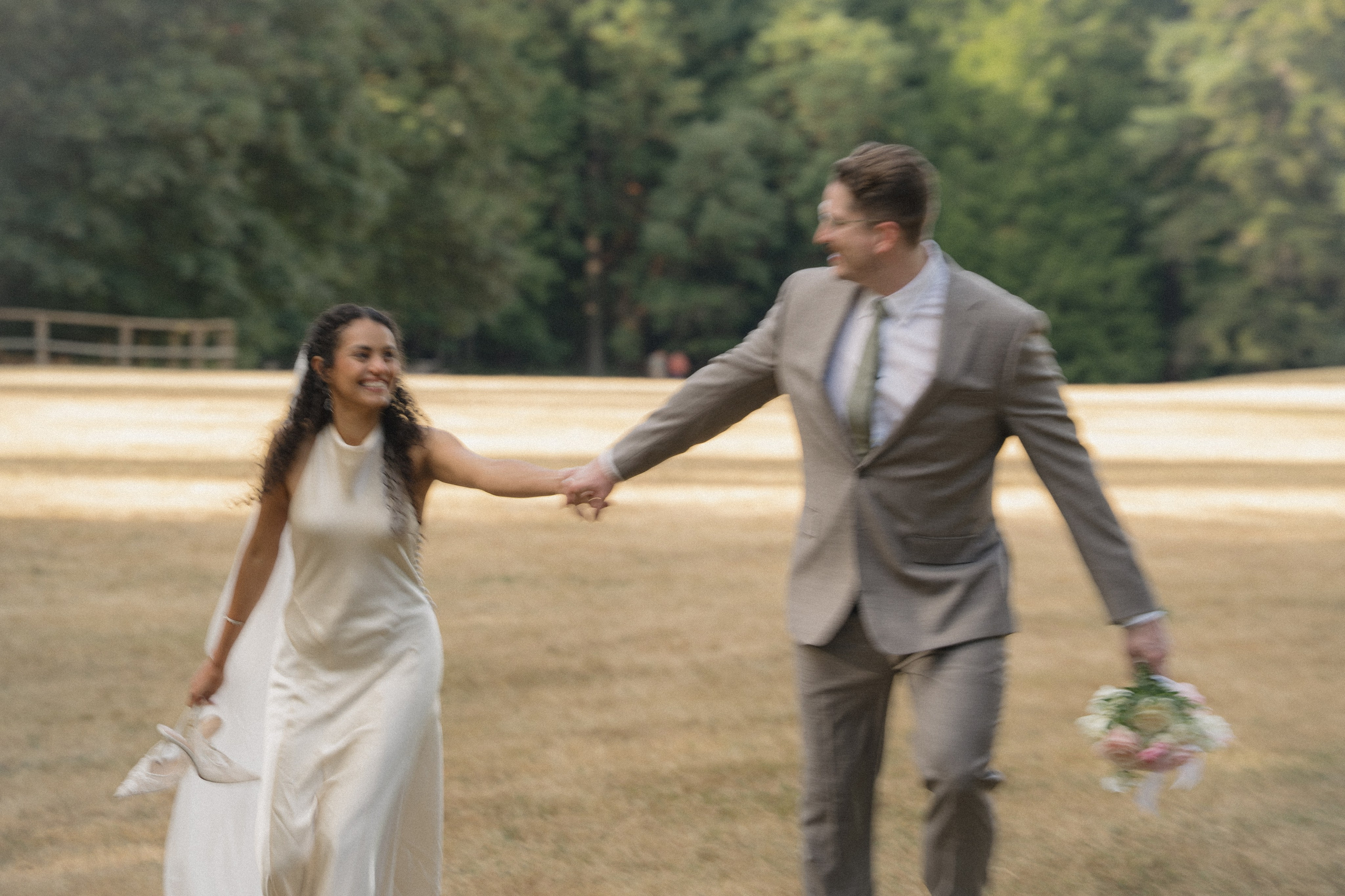 Tim and Ana | Courthouse wedding. Photographer in Washington Sophia D