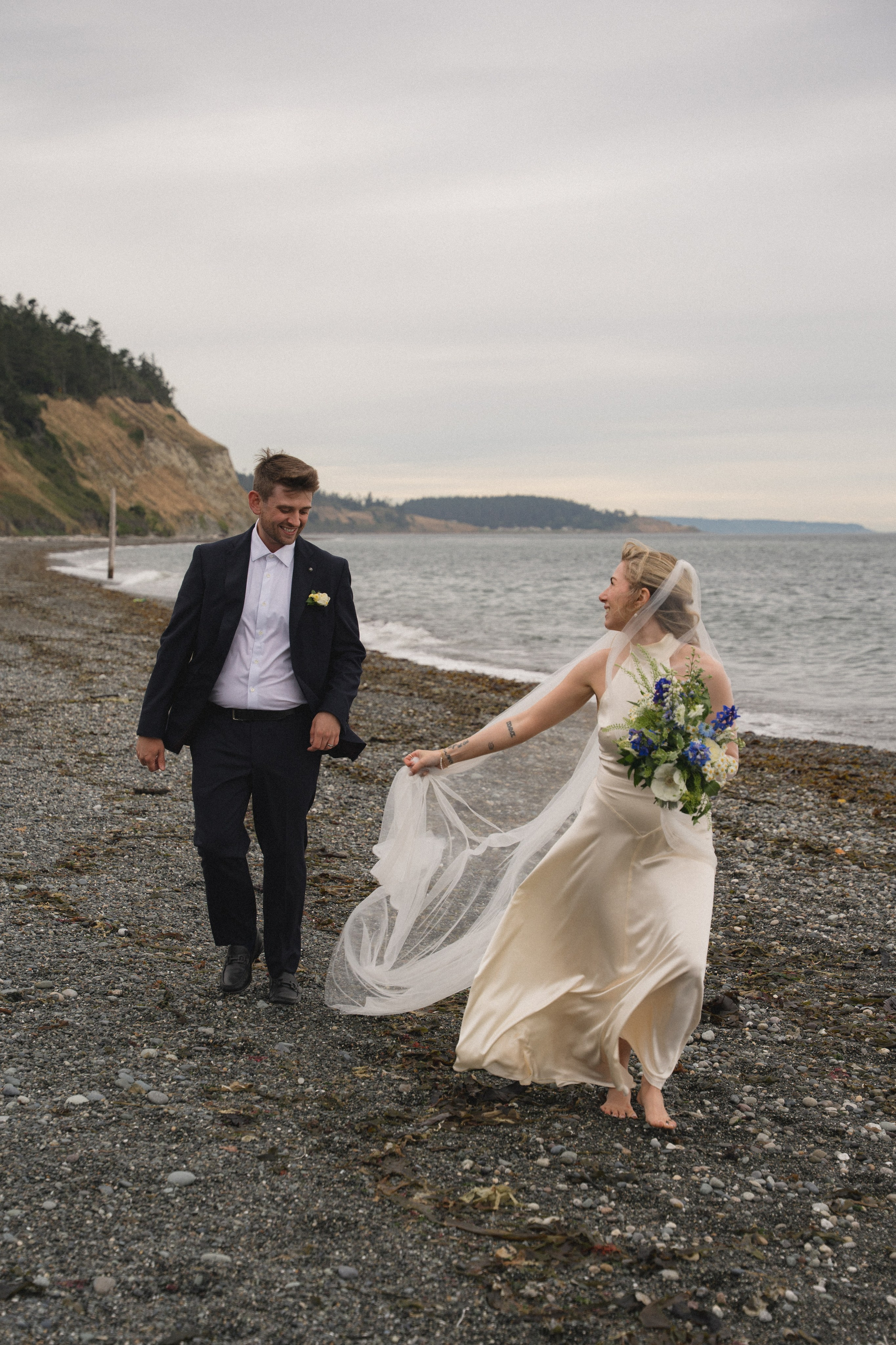 Cherilynn and Thomas | Courthouse wedding. Photographer in Washington Sophia D