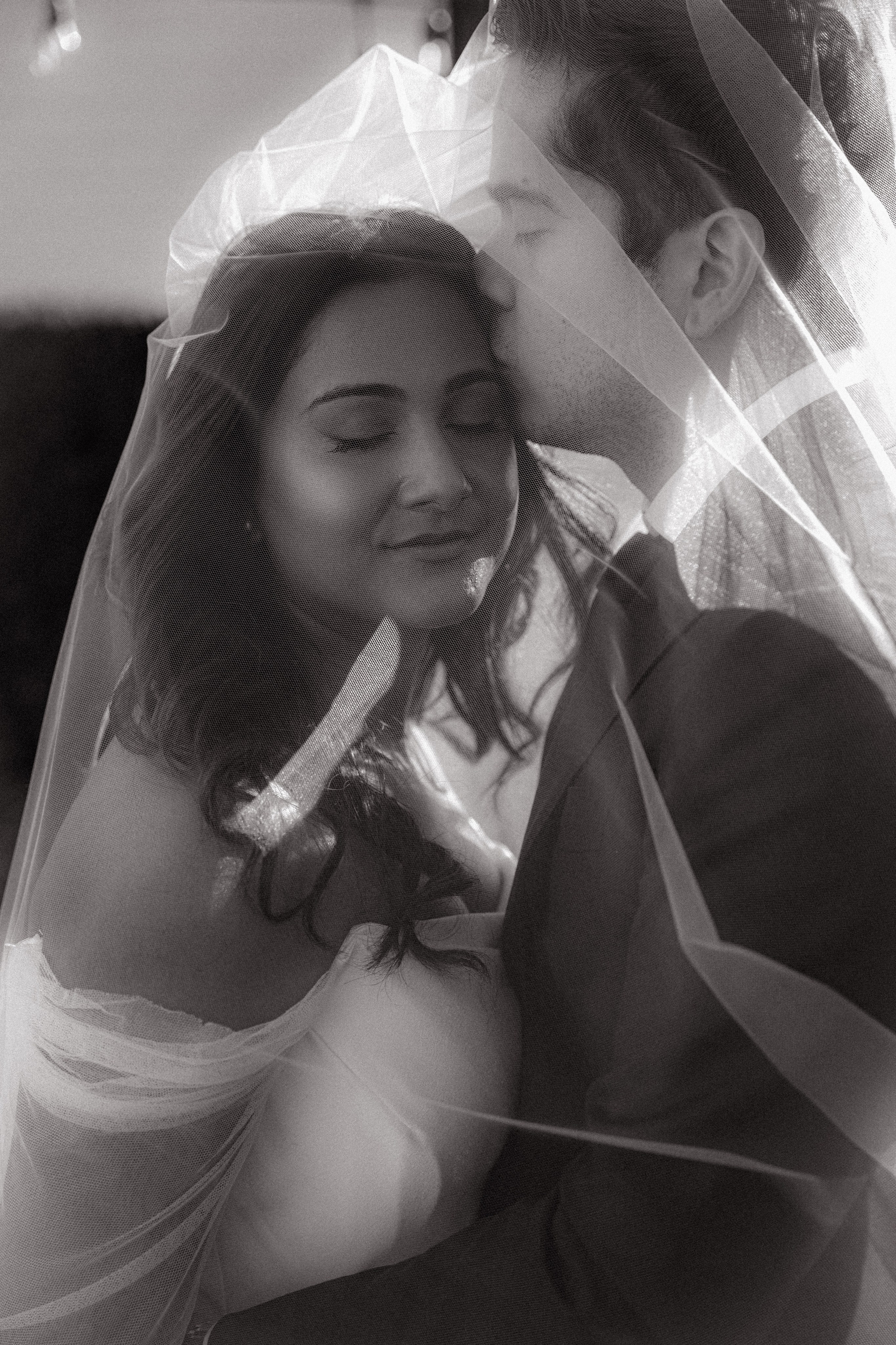 Luis and Roshni | Church ceremony. Photographer in Washington Sophia D