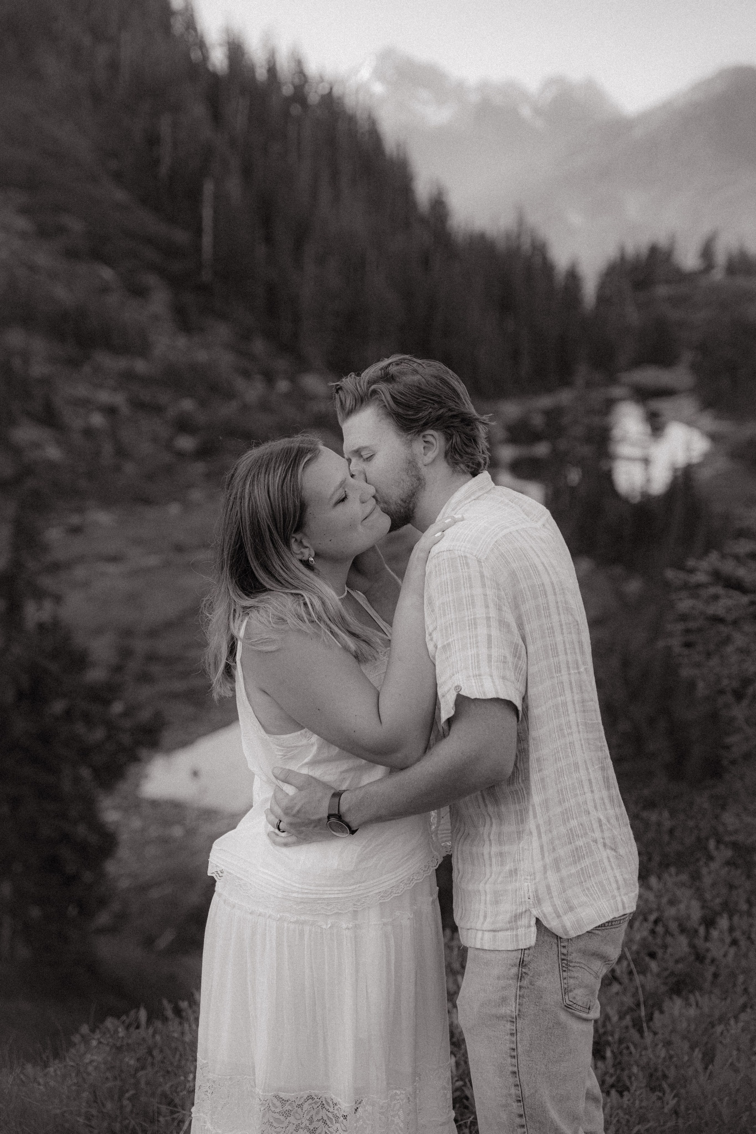 Katlyn and Josiah. Photographer in Washington Sophia D