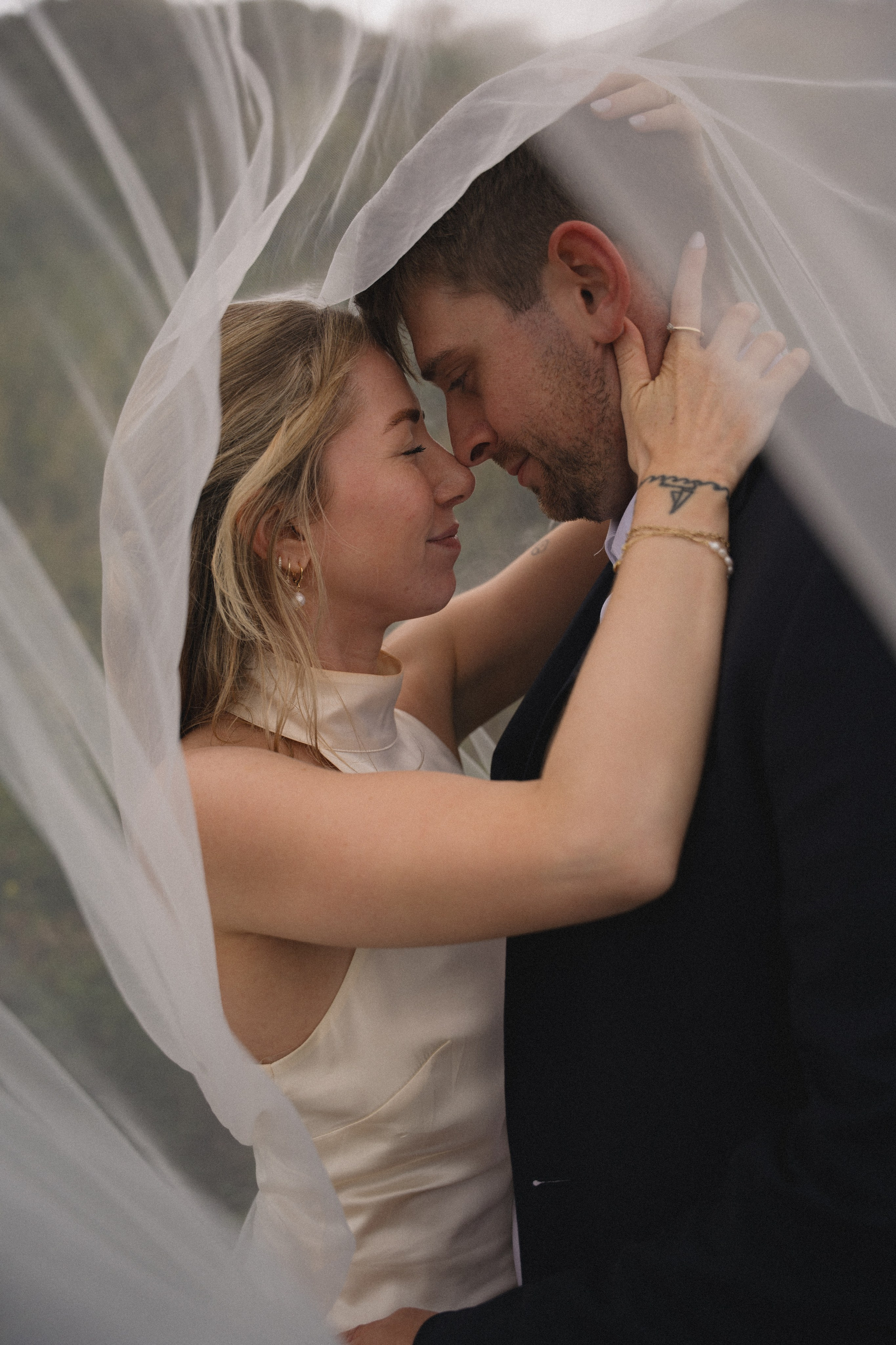 Cherilynn and Thomas | Courthouse wedding. Photographer in Washington Sophia D