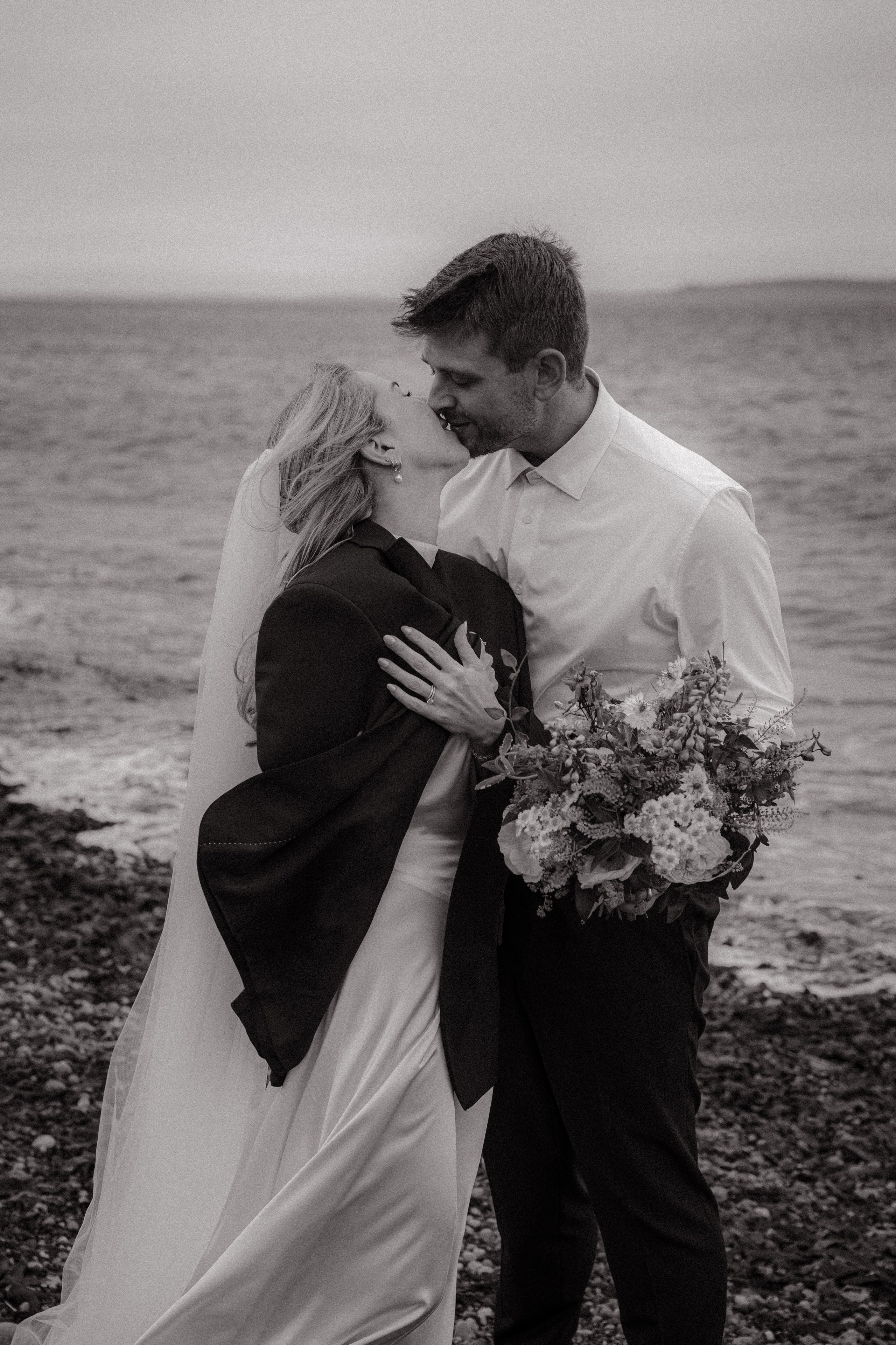 Cherilynn and Thomas | Courthouse wedding. Photographer in Washington Sophia D