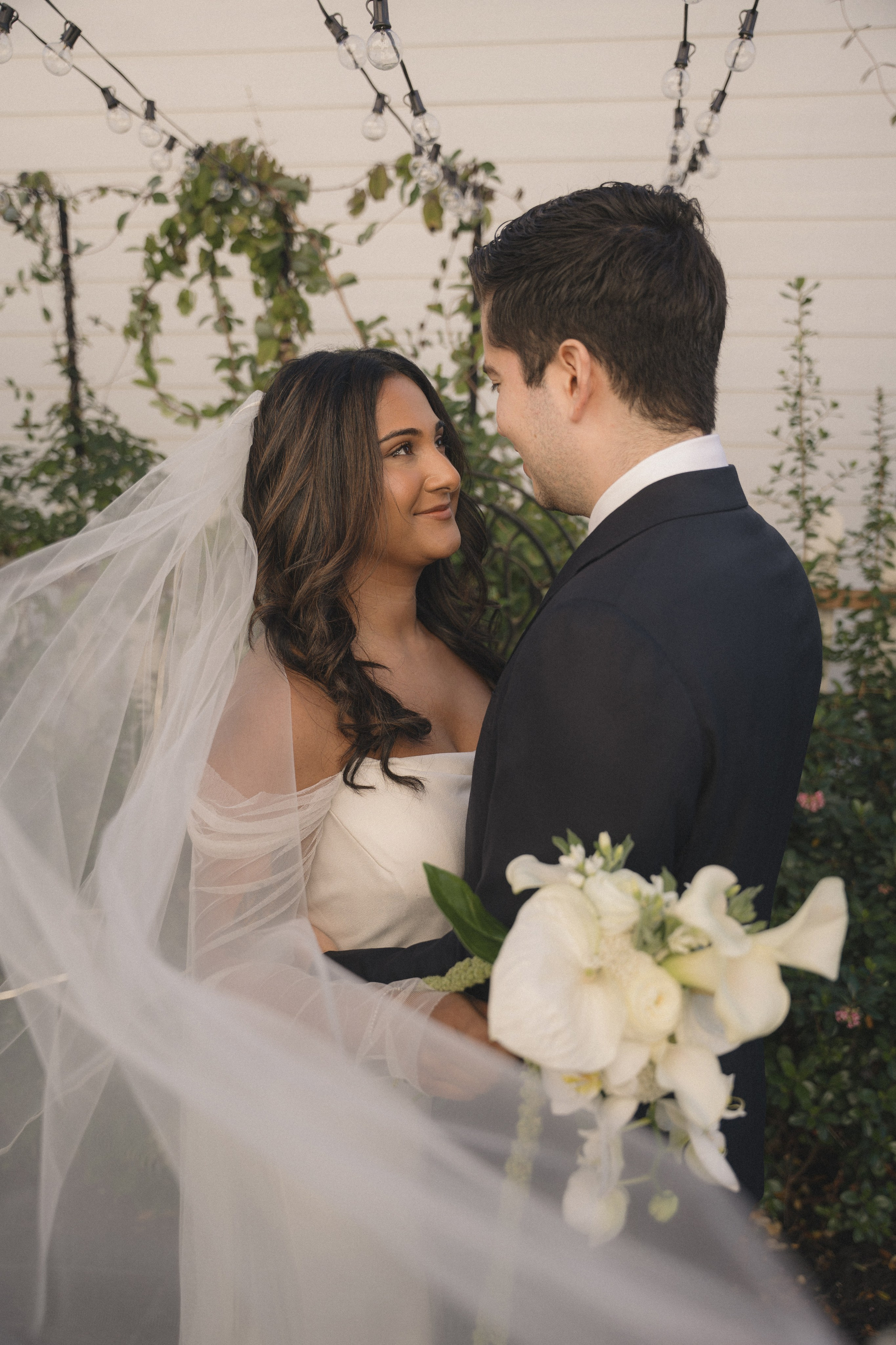 Luis and Roshni | Church ceremony. Photographer in Washington Sophia D