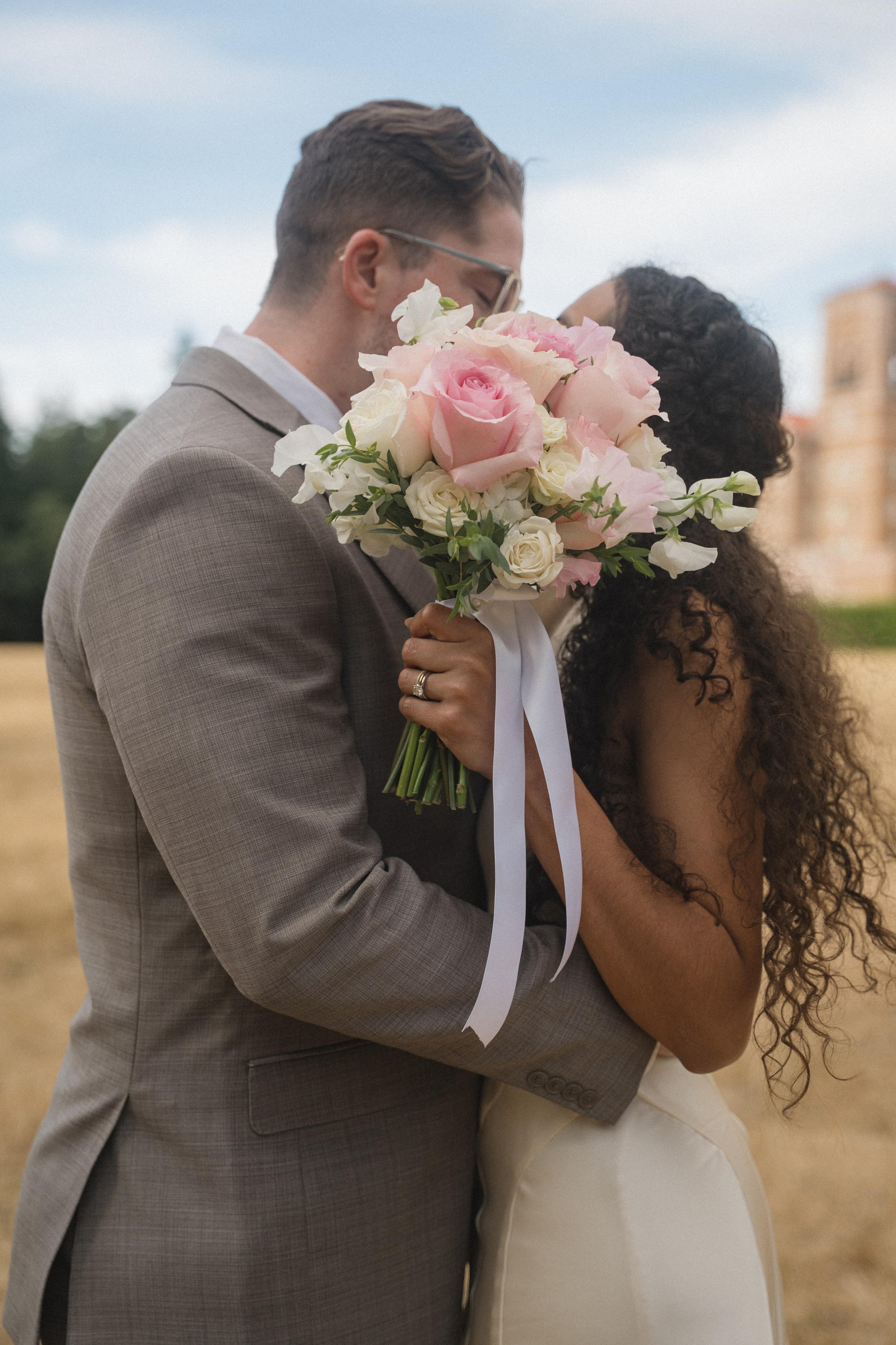 Tim and Ana | Courthouse wedding. Photographer in Washington Sophia D