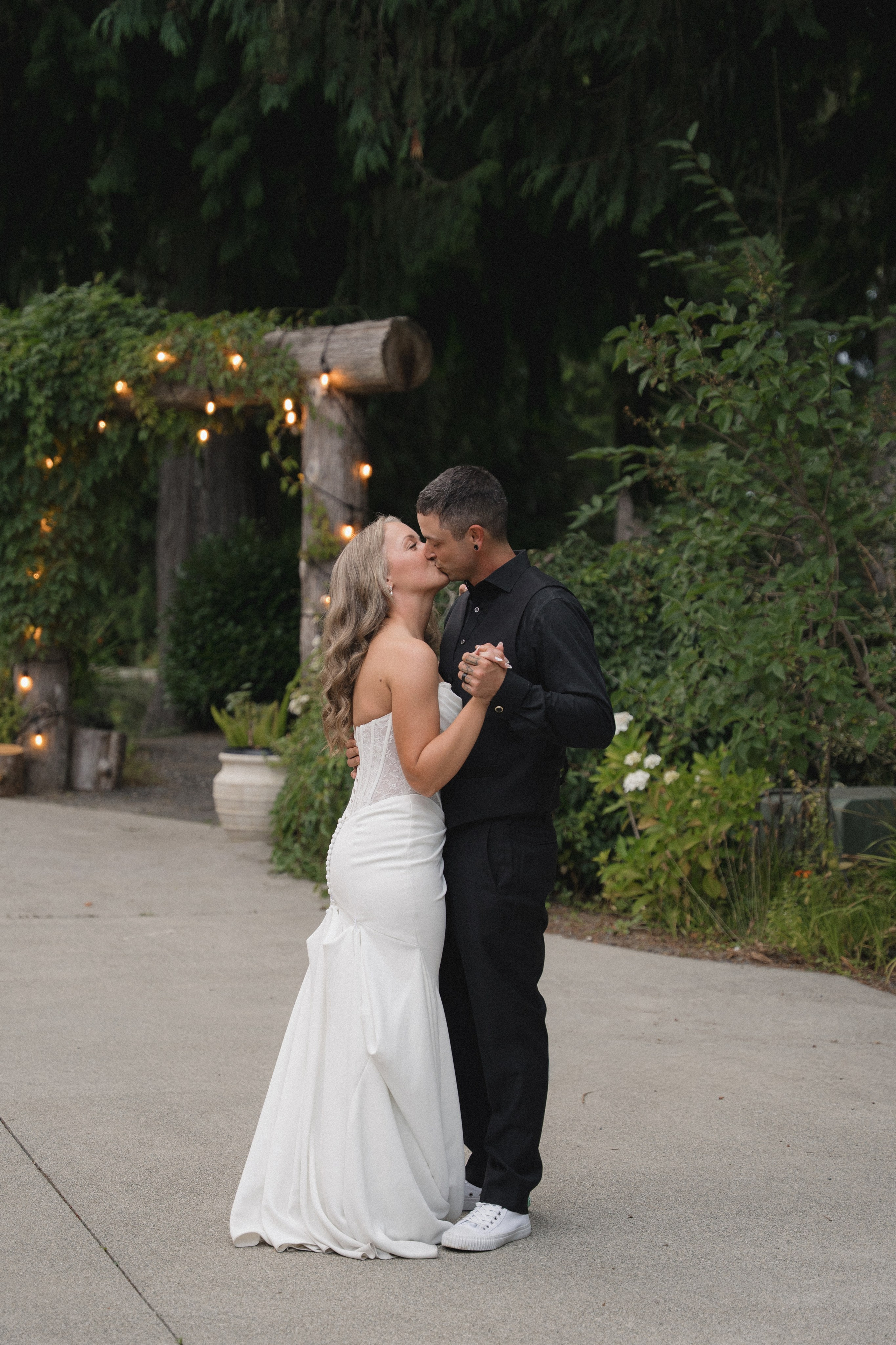 Marcus and Hayley | Full Wedding day. Photographer in Washington Sophia D