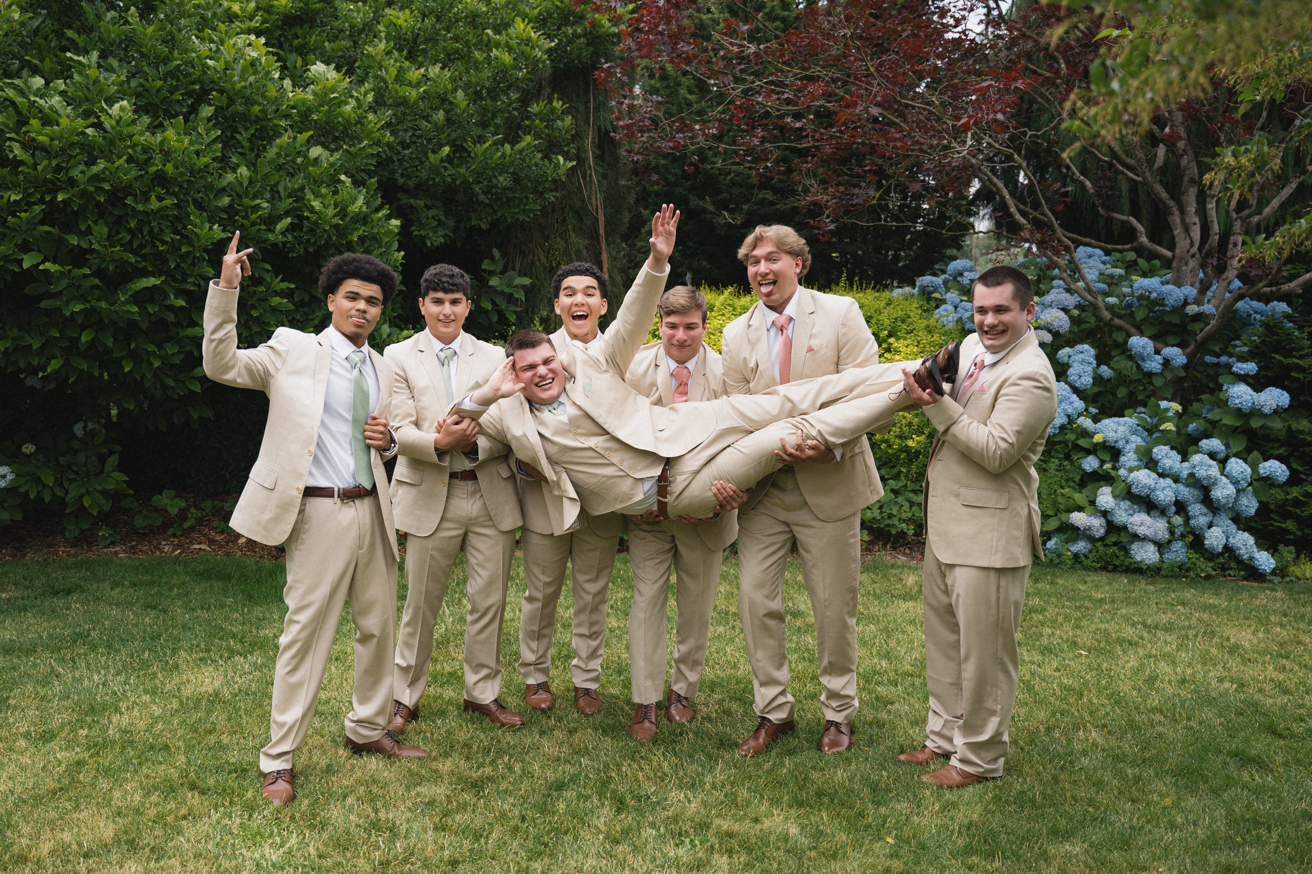 Austin and Sarah | Full Wedding day. Photographer in Washington Sophia D